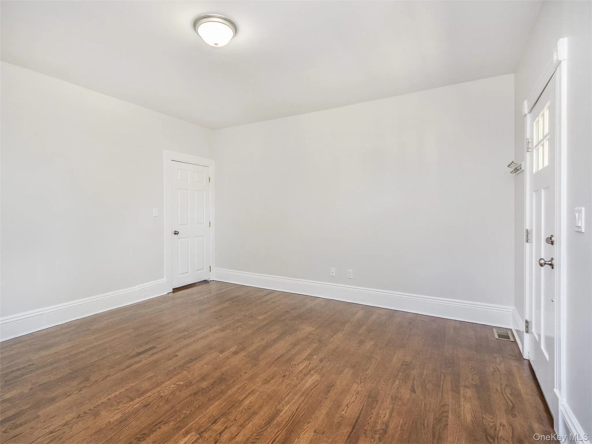 114 Sea Cliff Avenue, Oyster Bay, NY, 3 Bedrooms Bedrooms, 5 Rooms Rooms,1 BathroomBathrooms,Residential Lease,For Rent,Sea Cliff,0,998335 114 Sea Cliff Avenue, Oyster Bay, NY, 3 Bedrooms Bedrooms, 5 Rooms Rooms,1 BathroomBathrooms,Residential Lease,For Rent,Sea Cliff,0,998335