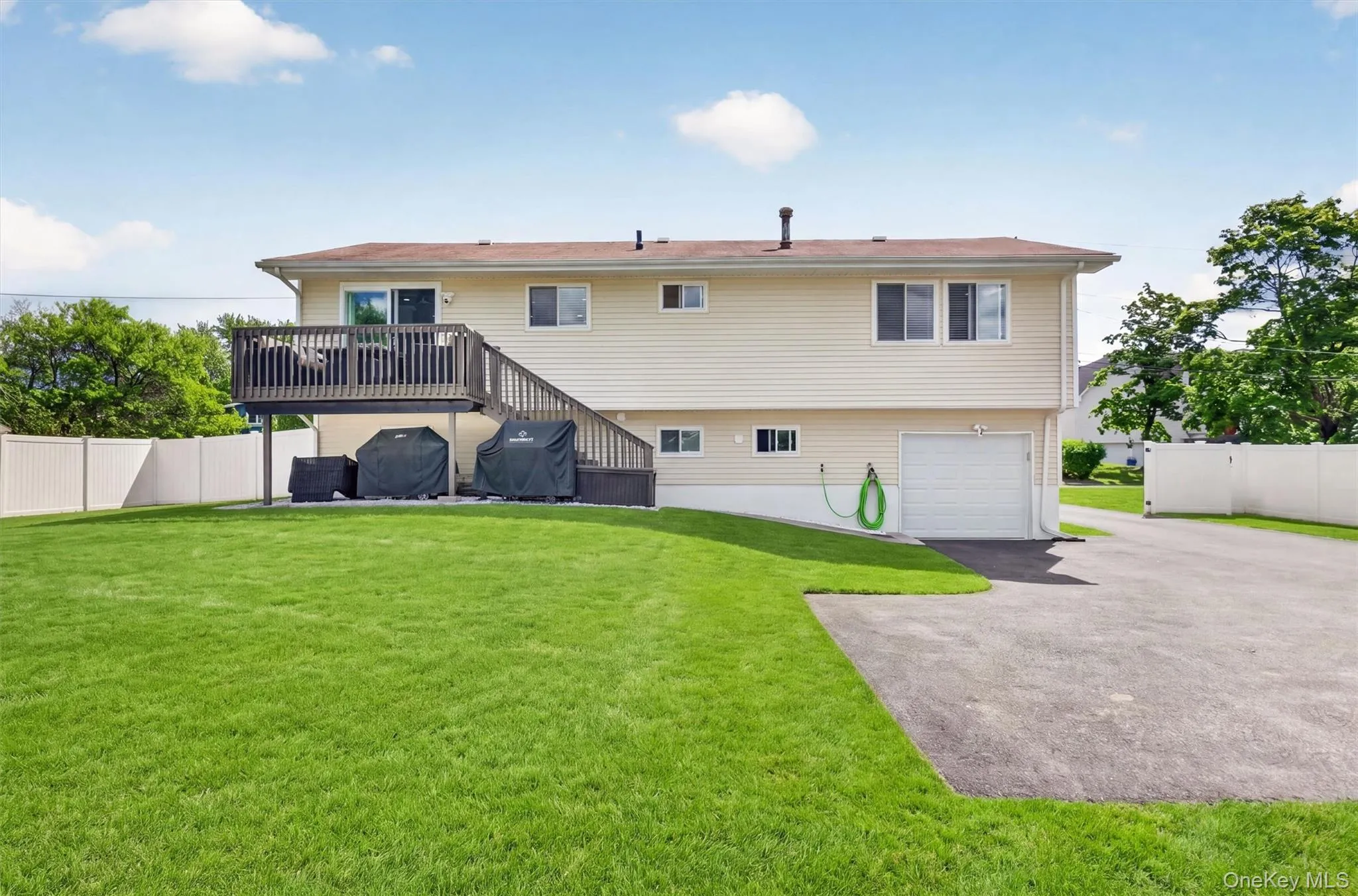 Yard with Garage Access. Yard with Garage Access.