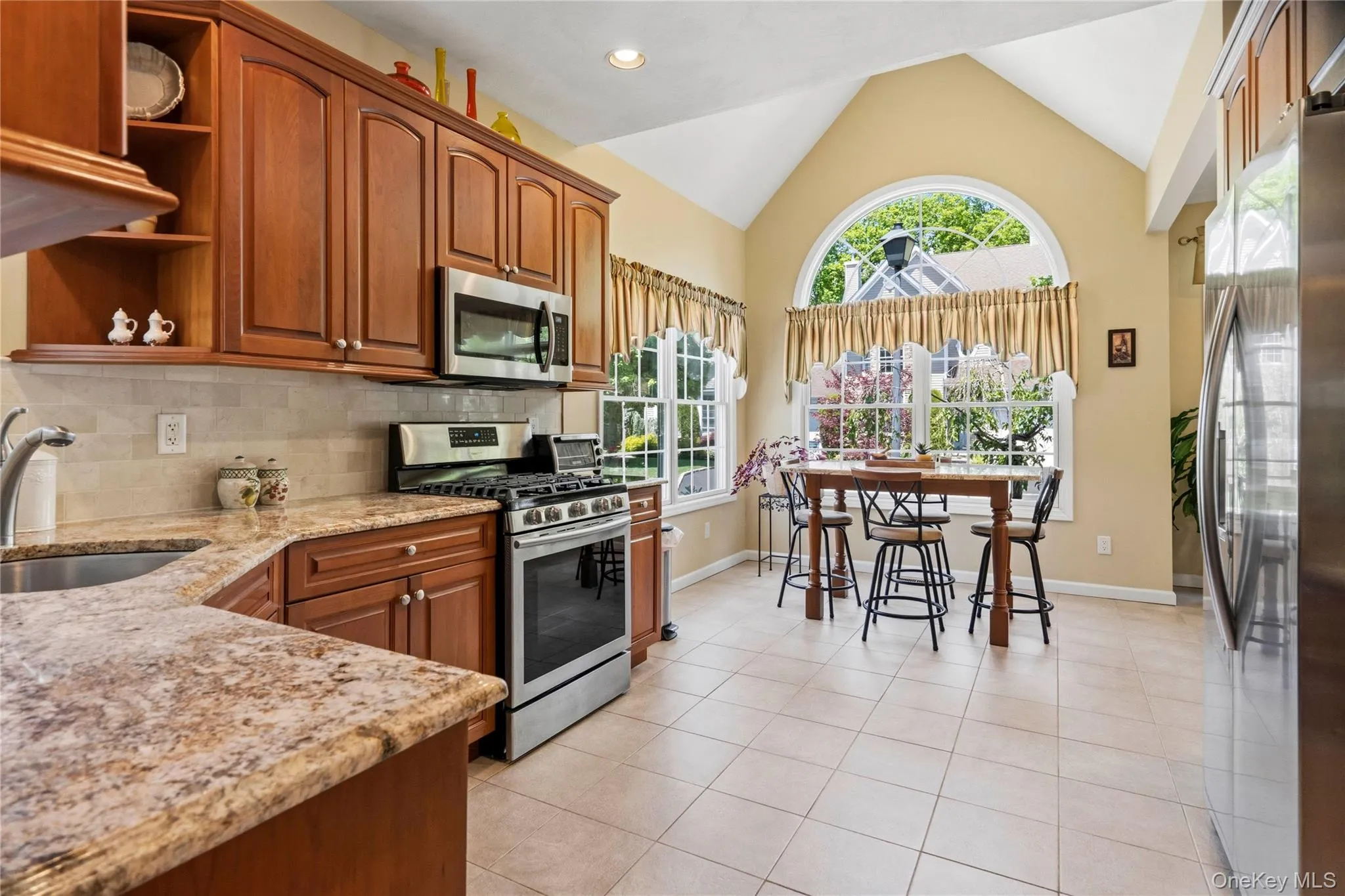 51 Eagle Circle, Islip, NY, 3 Bedrooms Bedrooms, 7 Rooms Rooms,2 BathroomsBathrooms,Residential,For Rent,Eagle,0,998345 51 Eagle Circle, Islip, NY, 3 Bedrooms Bedrooms, 7 Rooms Rooms,2 BathroomsBathrooms,Residential,For Rent,Eagle,0,998345