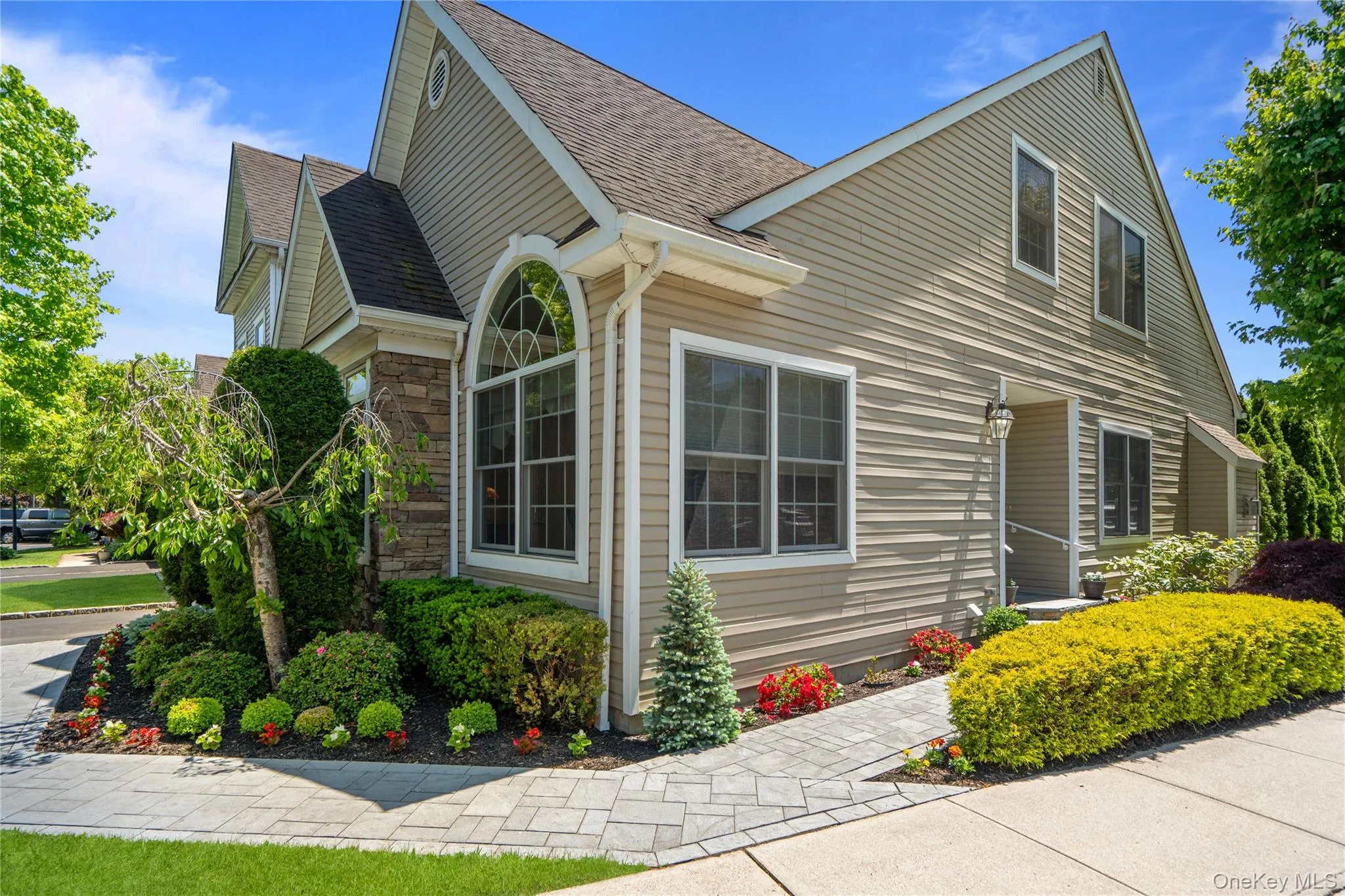 51 Eagle Circle, Islip, NY, 3 Bedrooms Bedrooms, 7 Rooms Rooms,2 BathroomsBathrooms,Residential,For Rent,Eagle,0,998345 51 Eagle Circle, Islip, NY, 3 Bedrooms Bedrooms, 7 Rooms Rooms,2 BathroomsBathrooms,Residential,For Rent,Eagle,0,998345