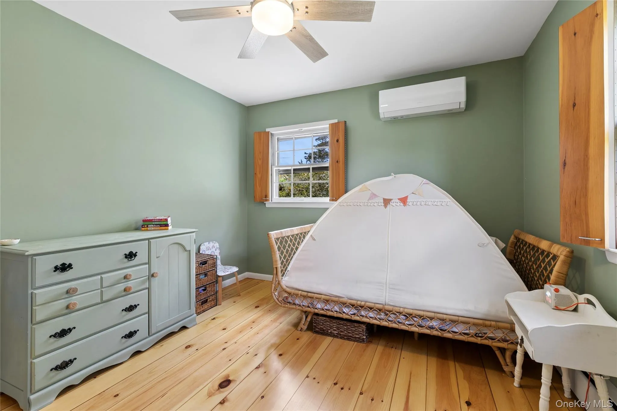 2 Ludlow Lane, Southampton, NY, 3 Bedrooms Bedrooms, 6 Rooms Rooms,2 BathroomsBathrooms,Residential,For Rent,Ludlow,0,998353 2 Ludlow Lane, Southampton, NY, 3 Bedrooms Bedrooms, 6 Rooms Rooms,2 BathroomsBathrooms,Residential,For Rent,Ludlow,0,998353