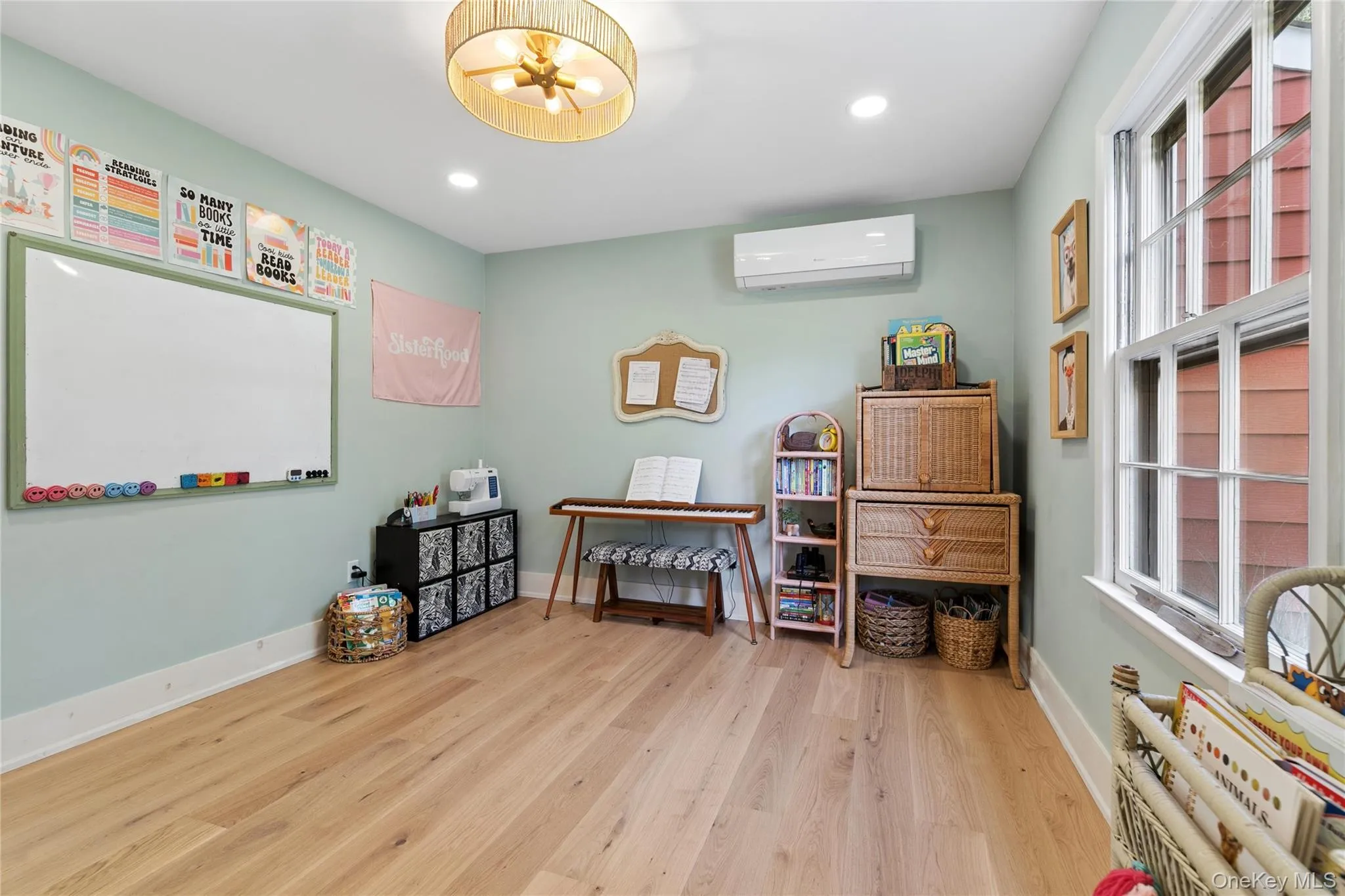 2 Ludlow Lane, Southampton, NY, 3 Bedrooms Bedrooms, 6 Rooms Rooms,2 BathroomsBathrooms,Residential,For Rent,Ludlow,0,998353 2 Ludlow Lane, Southampton, NY, 3 Bedrooms Bedrooms, 6 Rooms Rooms,2 BathroomsBathrooms,Residential,For Rent,Ludlow,0,998353
