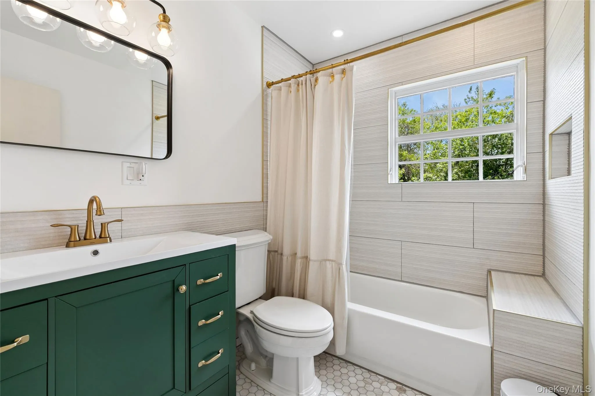 2 Ludlow Lane, Southampton, NY, 3 Bedrooms Bedrooms, 6 Rooms Rooms,2 BathroomsBathrooms,Residential,For Rent,Ludlow,0,998353 2 Ludlow Lane, Southampton, NY, 3 Bedrooms Bedrooms, 6 Rooms Rooms,2 BathroomsBathrooms,Residential,For Rent,Ludlow,0,998353