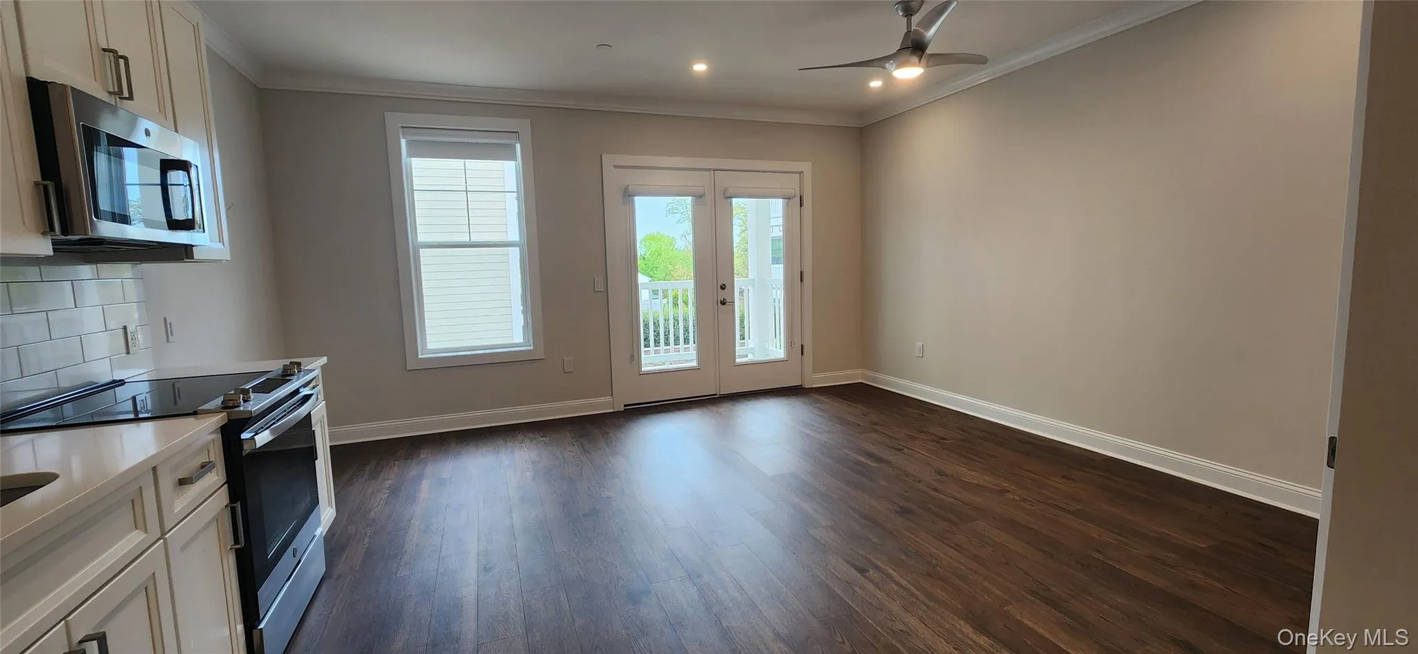 5 Freer Street, Hempstead, NY, 2 Rooms Rooms,1 BathroomBathrooms,Residential Lease,For Rent,Freer Street,0,998354 5 Freer Street, Hempstead, NY, 2 Rooms Rooms,1 BathroomBathrooms,Residential Lease,For Rent,Freer Street,0,998354
