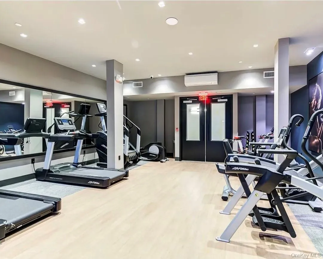 5 Freer Street, Hempstead, NY, 2 Rooms Rooms,1 BathroomBathrooms,Residential Lease,For Rent,Freer Street,0,998354 5 Freer Street, Hempstead, NY, 2 Rooms Rooms,1 BathroomBathrooms,Residential Lease,For Rent,Freer Street,0,998354
