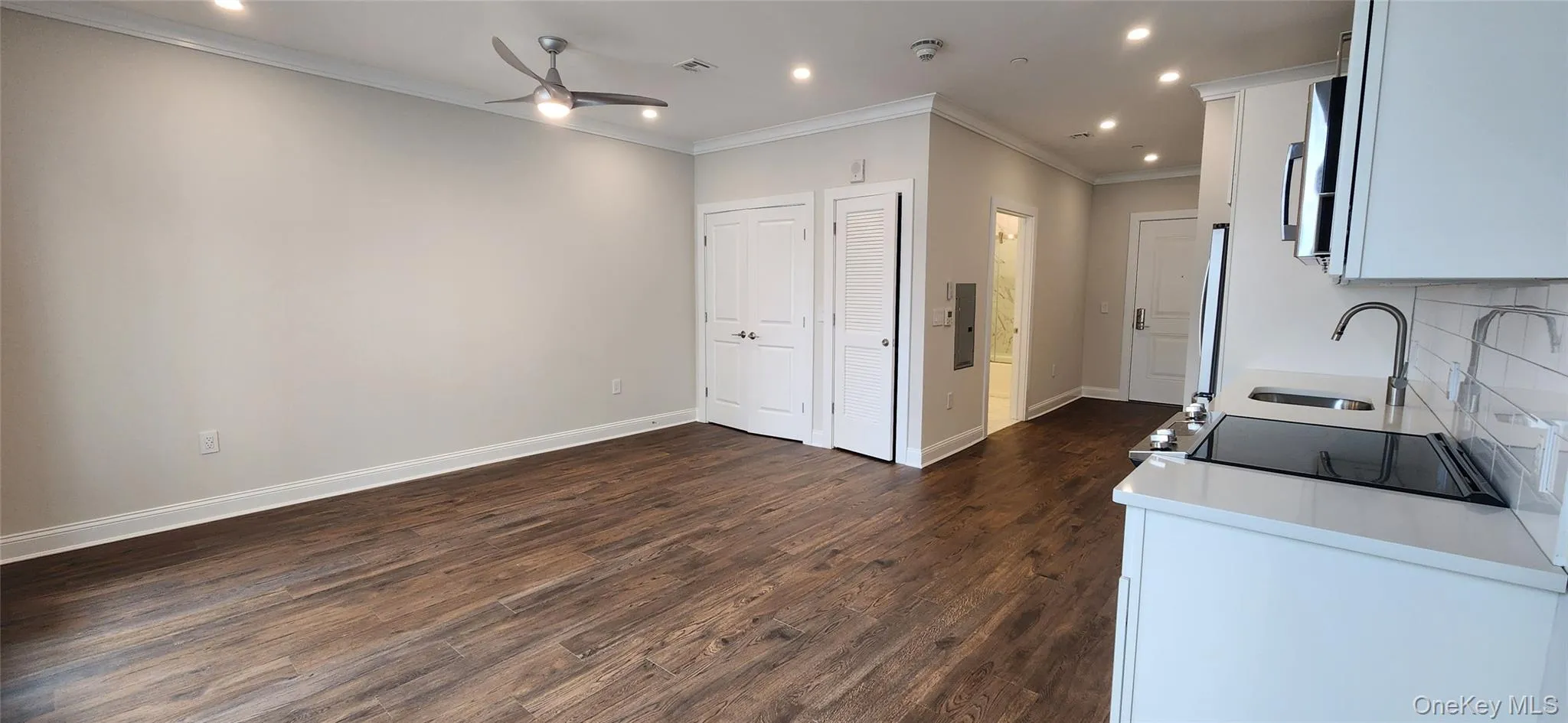 5 Freer Street, Hempstead, NY, 2 Rooms Rooms,1 BathroomBathrooms,Residential Lease,For Rent,Freer Street,0,998354 5 Freer Street, Hempstead, NY, 2 Rooms Rooms,1 BathroomBathrooms,Residential Lease,For Rent,Freer Street,0,998354