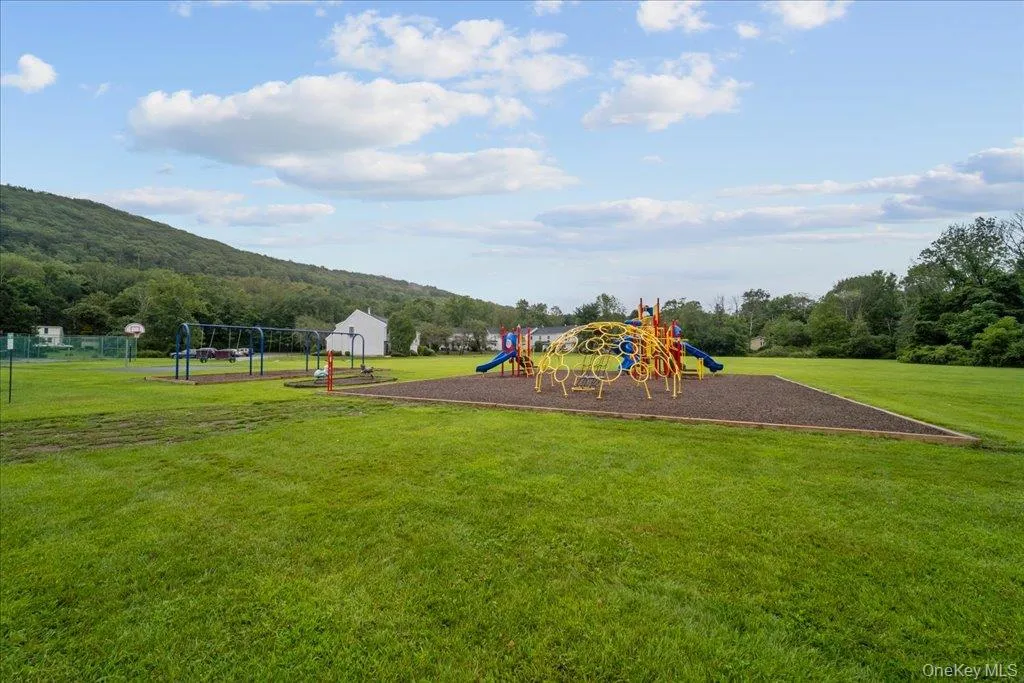 152 Eagleton Drive, Monroe, NY, 2 Bedrooms Bedrooms, 5 Rooms Rooms,2 BathroomsBathrooms,Residential,For Rent,Eagleton,0,998360 152 Eagleton Drive, Monroe, NY, 2 Bedrooms Bedrooms, 5 Rooms Rooms,2 BathroomsBathrooms,Residential,For Rent,Eagleton,0,998360