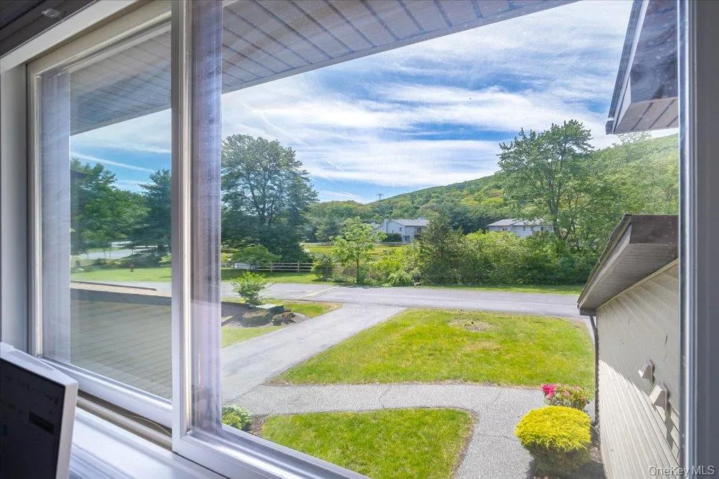 152 Eagleton Drive, Monroe, NY, 2 Bedrooms Bedrooms, 5 Rooms Rooms,2 BathroomsBathrooms,Residential,For Rent,Eagleton,0,998360 152 Eagleton Drive, Monroe, NY, 2 Bedrooms Bedrooms, 5 Rooms Rooms,2 BathroomsBathrooms,Residential,For Rent,Eagleton,0,998360