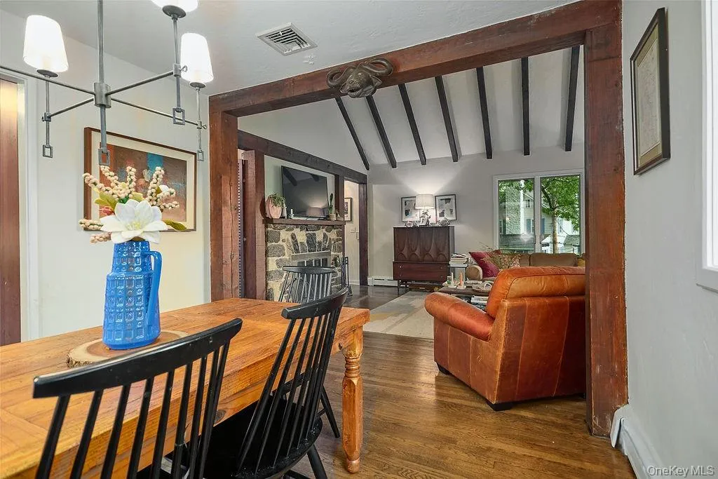 45 Linwood Road, New Rochelle, NY, 4 Bedrooms Bedrooms, 9 Rooms Rooms,3 BathroomsBathrooms,Residential Lease,For Rent,Linwood,0,998367 45 Linwood Road, New Rochelle, NY, 4 Bedrooms Bedrooms, 9 Rooms Rooms,3 BathroomsBathrooms,Residential Lease,For Rent,Linwood,0,998367