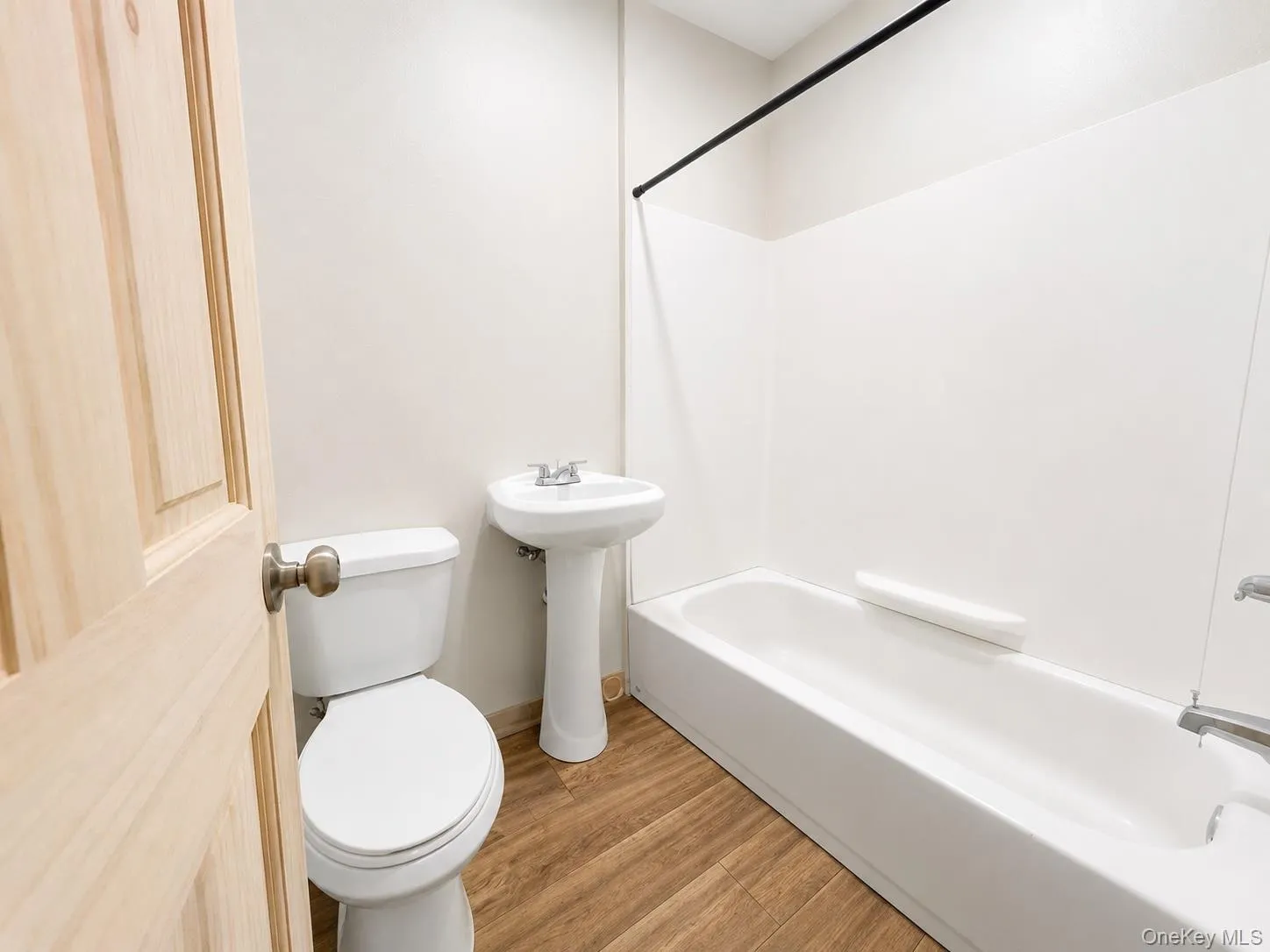 11 Utopian Trail, Monroe, NY, 1 Bedroom Bedrooms, 3 Rooms Rooms,1 BathroomBathrooms,Residential Lease,For Rent,Utopian,0,998370 11 Utopian Trail, Monroe, NY, 1 Bedroom Bedrooms, 3 Rooms Rooms,1 BathroomBathrooms,Residential Lease,For Rent,Utopian,0,998370