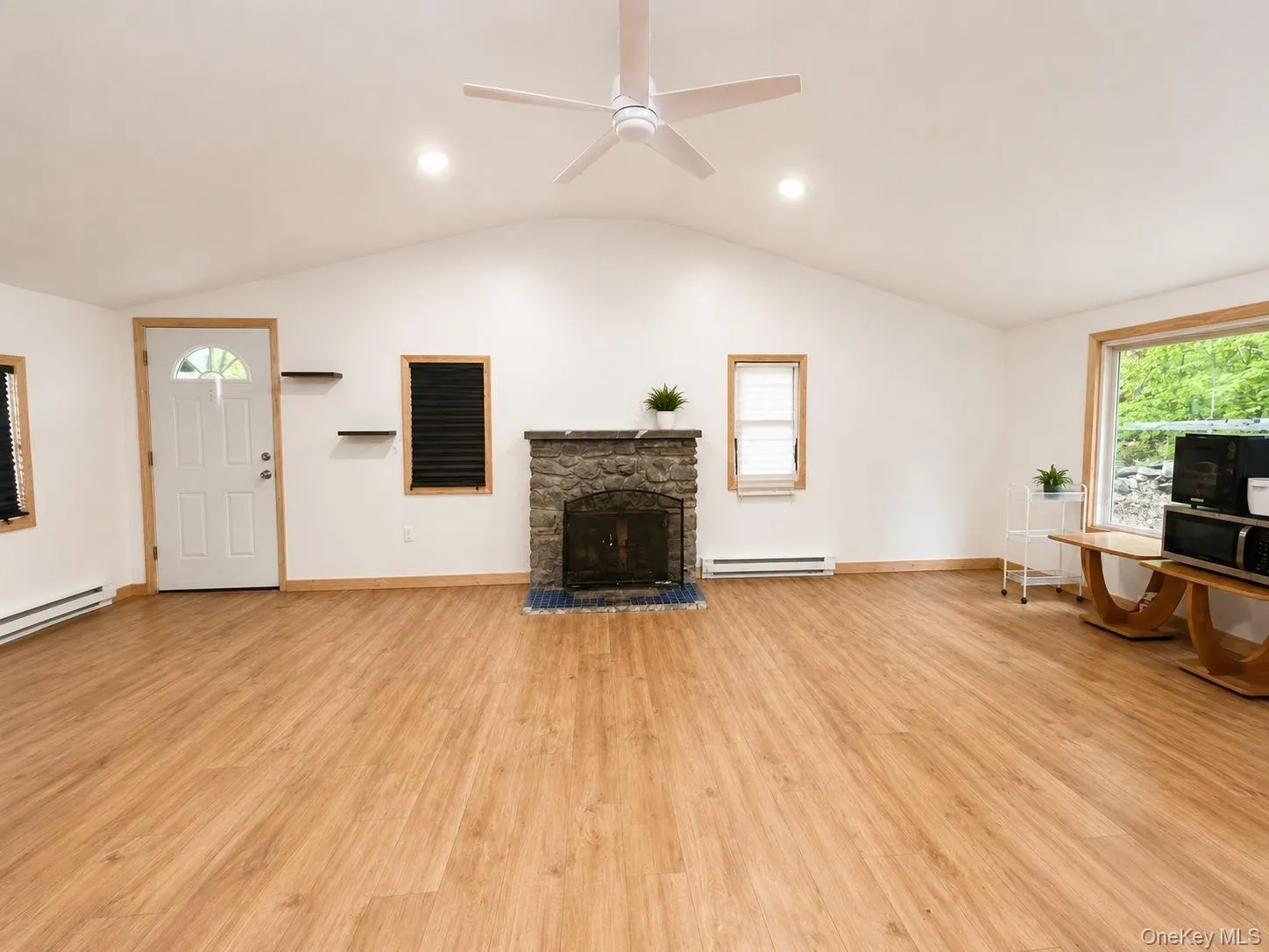 11 Utopian Trail, Monroe, NY, 1 Bedroom Bedrooms, 3 Rooms Rooms,1 BathroomBathrooms,Residential Lease,For Rent,Utopian,0,998370 11 Utopian Trail, Monroe, NY, 1 Bedroom Bedrooms, 3 Rooms Rooms,1 BathroomBathrooms,Residential Lease,For Rent,Utopian,0,998370
