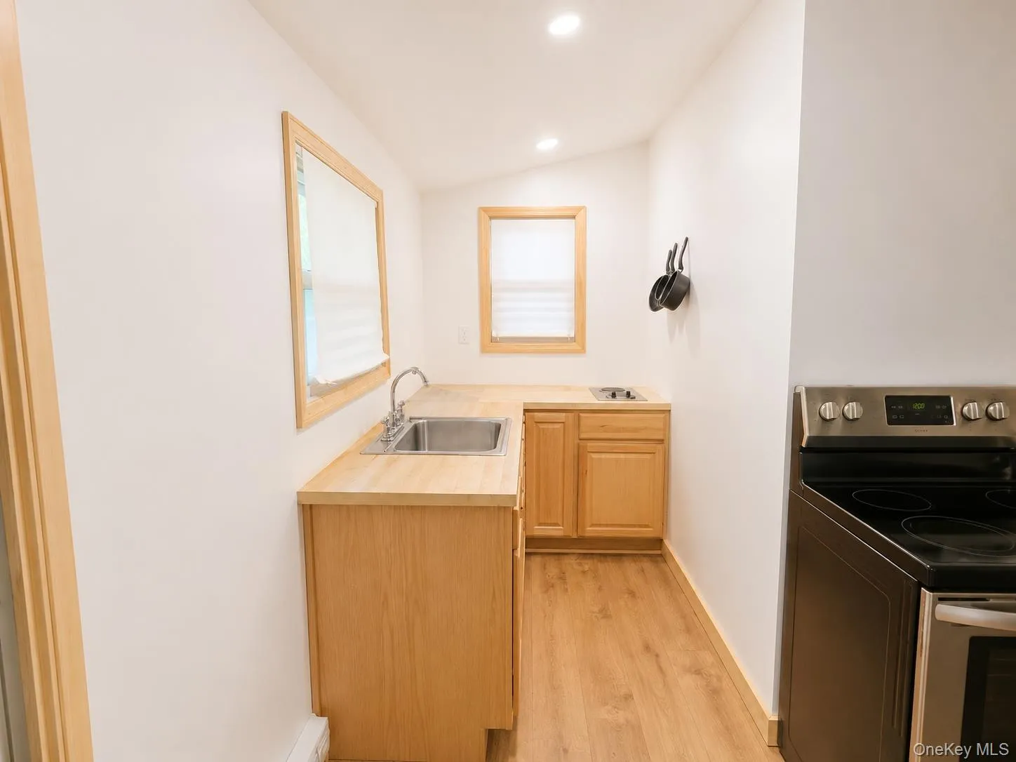 11 Utopian Trail, Monroe, NY, 1 Bedroom Bedrooms, 3 Rooms Rooms,1 BathroomBathrooms,Residential Lease,For Rent,Utopian,0,998370 11 Utopian Trail, Monroe, NY, 1 Bedroom Bedrooms, 3 Rooms Rooms,1 BathroomBathrooms,Residential Lease,For Rent,Utopian,0,998370