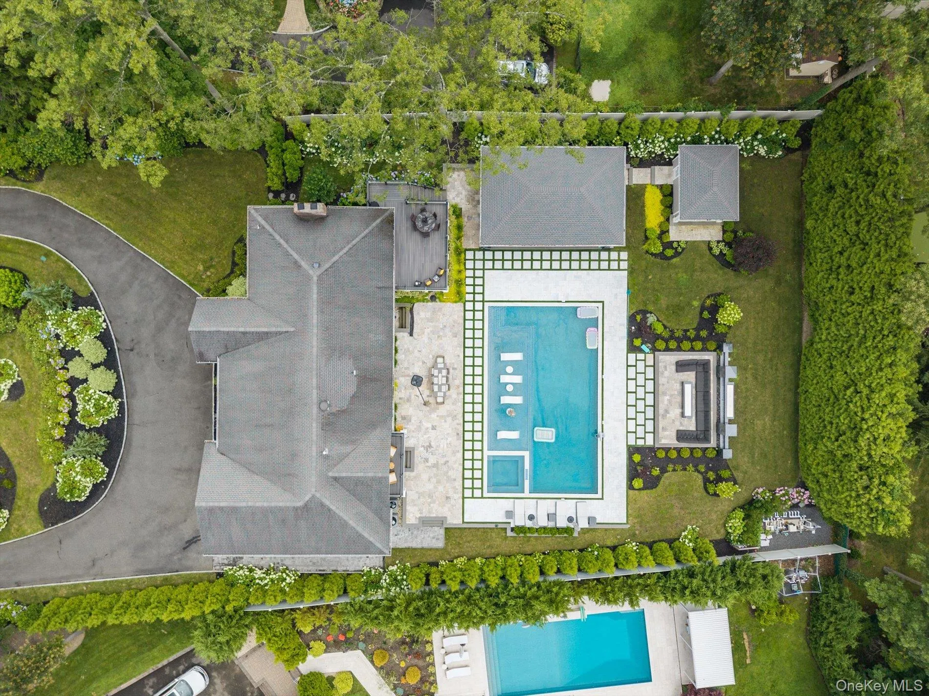 22 Beaumont Drive, Huntington, NY, 7 Bedrooms Bedrooms, 12 Rooms Rooms,3 BathroomsBathrooms,Residential,For Rent,Beaumont,0,998374 22 Beaumont Drive, Huntington, NY, 7 Bedrooms Bedrooms, 12 Rooms Rooms,3 BathroomsBathrooms,Residential,For Rent,Beaumont,0,998374
