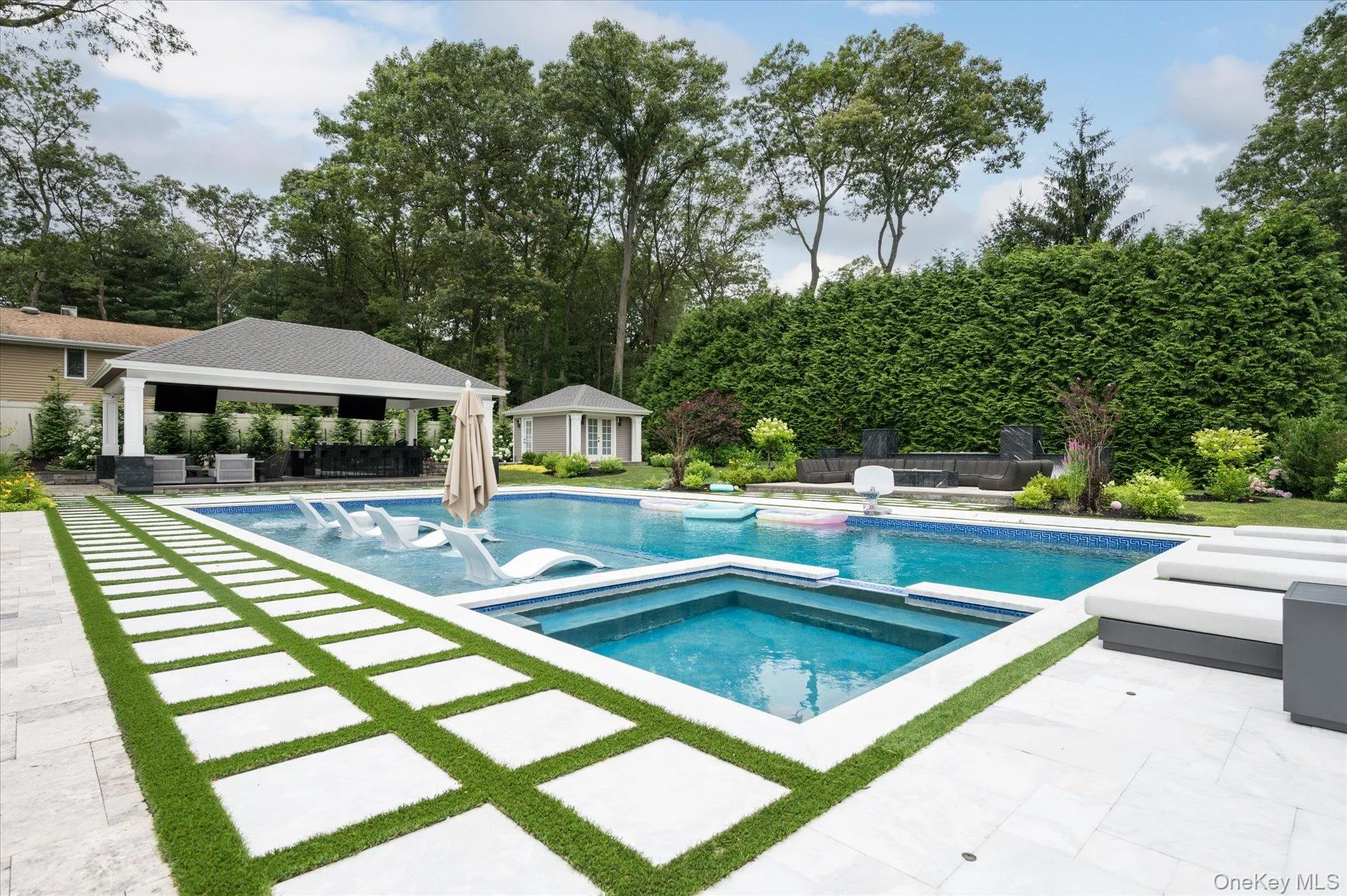 22 Beaumont Drive, Huntington, NY, 7 Bedrooms Bedrooms, 12 Rooms Rooms,3 BathroomsBathrooms,Residential,For Rent,Beaumont,0,998374 22 Beaumont Drive, Huntington, NY, 7 Bedrooms Bedrooms, 12 Rooms Rooms,3 BathroomsBathrooms,Residential,For Rent,Beaumont,0,998374