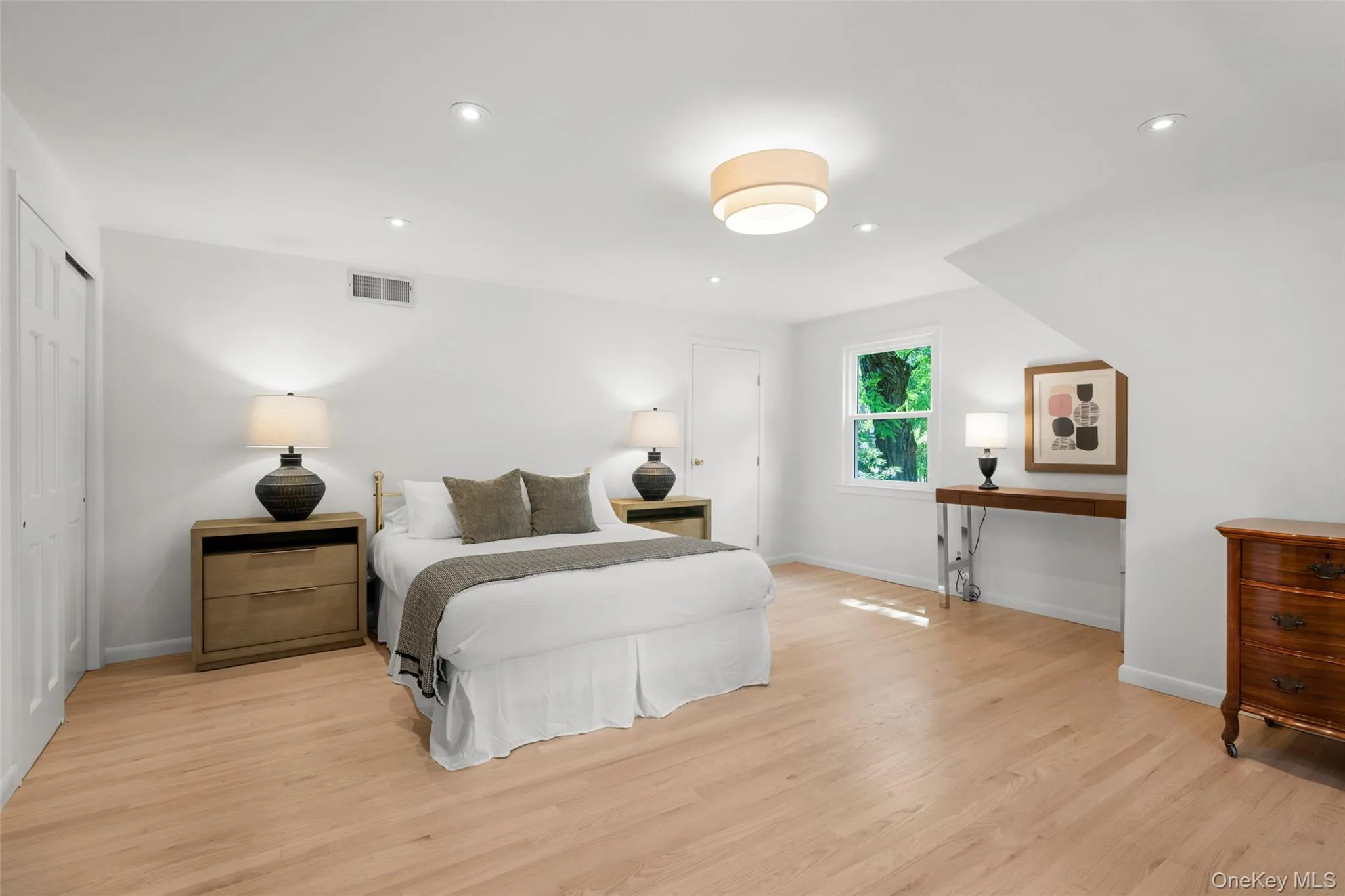 4 Bryson Street, Mamaroneck, NY, 4 Bedrooms Bedrooms, 9 Rooms Rooms,2 BathroomsBathrooms,Residential,For Rent,Bryson,0,998377 4 Bryson Street, Mamaroneck, NY, 4 Bedrooms Bedrooms, 9 Rooms Rooms,2 BathroomsBathrooms,Residential,For Rent,Bryson,0,998377