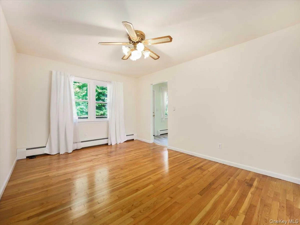 5 Dorchester Avenue, Clarkstown, NY, 4 Bedrooms Bedrooms, 10 Rooms Rooms,3 BathroomsBathrooms,Residential Lease,For Rent,Dorchester,0,998381 5 Dorchester Avenue, Clarkstown, NY, 4 Bedrooms Bedrooms, 10 Rooms Rooms,3 BathroomsBathrooms,Residential Lease,For Rent,Dorchester,0,998381