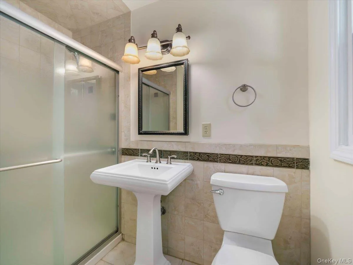 5 Dorchester Avenue, Clarkstown, NY, 4 Bedrooms Bedrooms, 10 Rooms Rooms,3 BathroomsBathrooms,Residential Lease,For Rent,Dorchester,0,998381 5 Dorchester Avenue, Clarkstown, NY, 4 Bedrooms Bedrooms, 10 Rooms Rooms,3 BathroomsBathrooms,Residential Lease,For Rent,Dorchester,0,998381