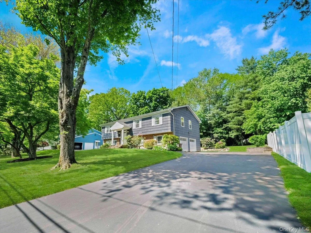 5 Dorchester Avenue, Clarkstown, NY, 4 Bedrooms Bedrooms, 10 Rooms Rooms,3 BathroomsBathrooms,Residential Lease,For Rent,Dorchester,0,998381 5 Dorchester Avenue, Clarkstown, NY, 4 Bedrooms Bedrooms, 10 Rooms Rooms,3 BathroomsBathrooms,Residential Lease,For Rent,Dorchester,0,998381
