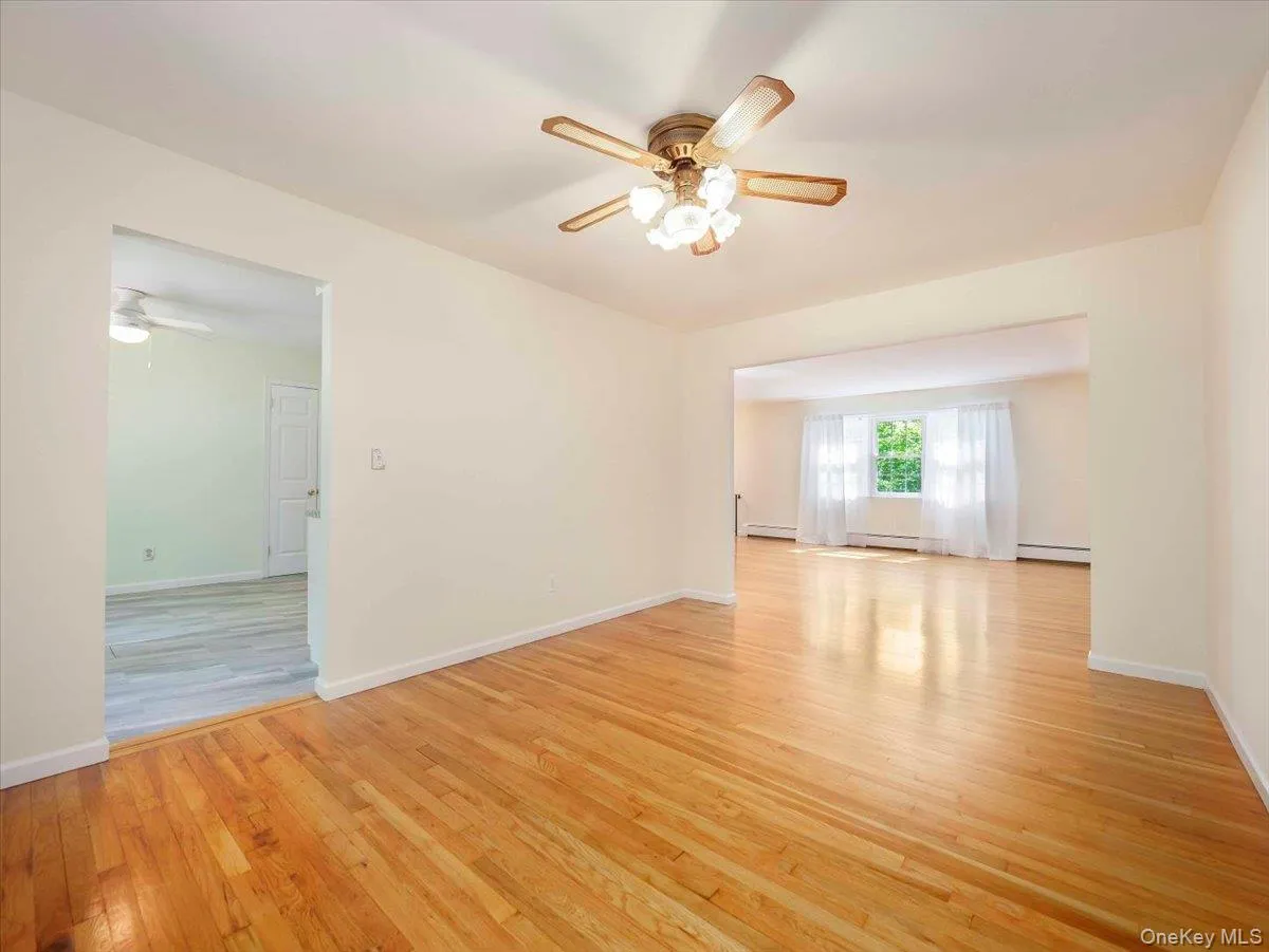 5 Dorchester Avenue, Clarkstown, NY, 4 Bedrooms Bedrooms, 10 Rooms Rooms,3 BathroomsBathrooms,Residential Lease,For Rent,Dorchester,0,998381 5 Dorchester Avenue, Clarkstown, NY, 4 Bedrooms Bedrooms, 10 Rooms Rooms,3 BathroomsBathrooms,Residential Lease,For Rent,Dorchester,0,998381