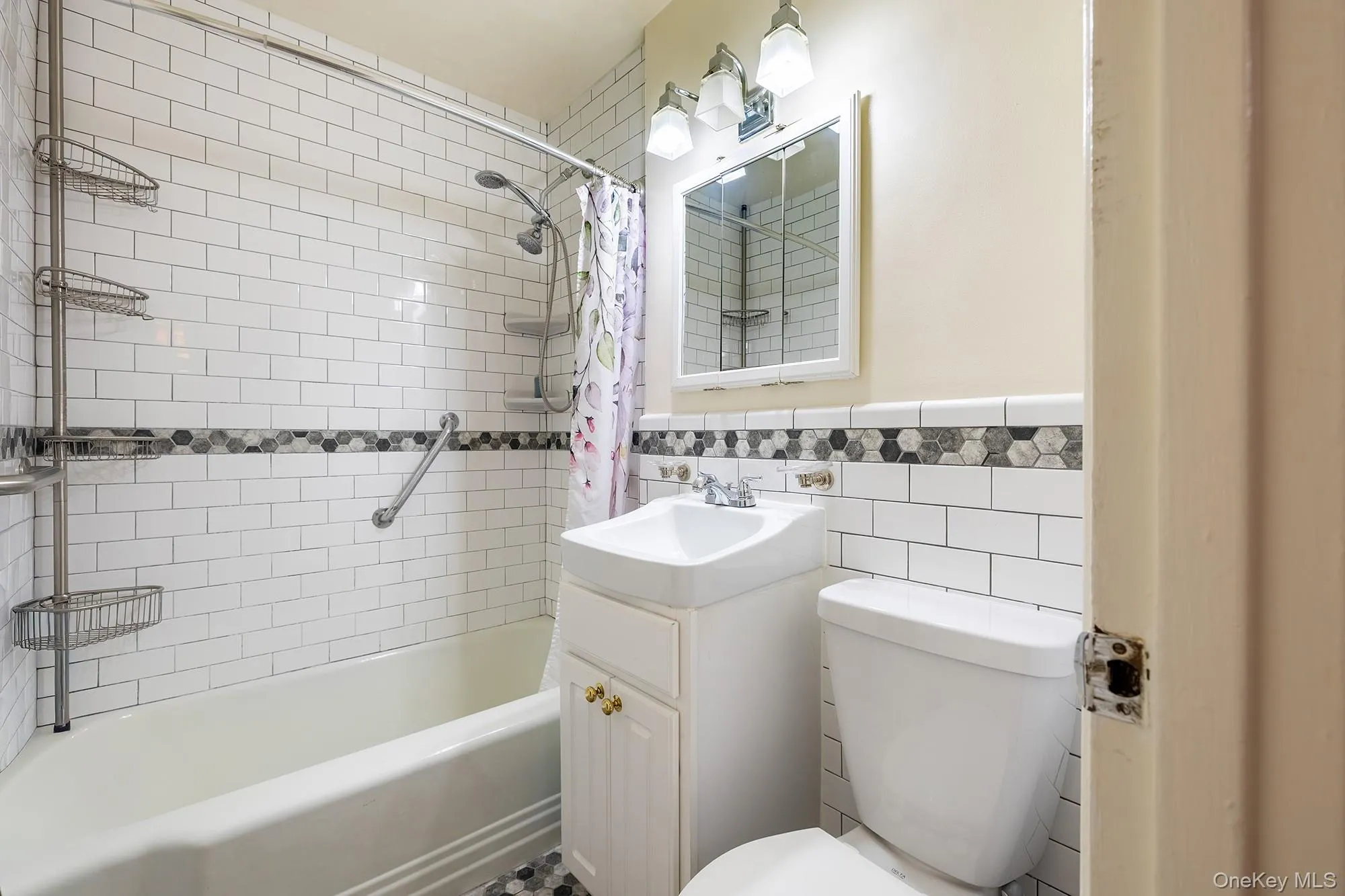 55 Knolls Crescent, New York, NY, 2 Bedrooms Bedrooms, 3 Rooms Rooms,1 BathroomBathrooms,Residential Sale,For Rent,Knolls,0,998383 55 Knolls Crescent, New York, NY, 2 Bedrooms Bedrooms, 3 Rooms Rooms,1 BathroomBathrooms,Residential Sale,For Rent,Knolls,0,998383