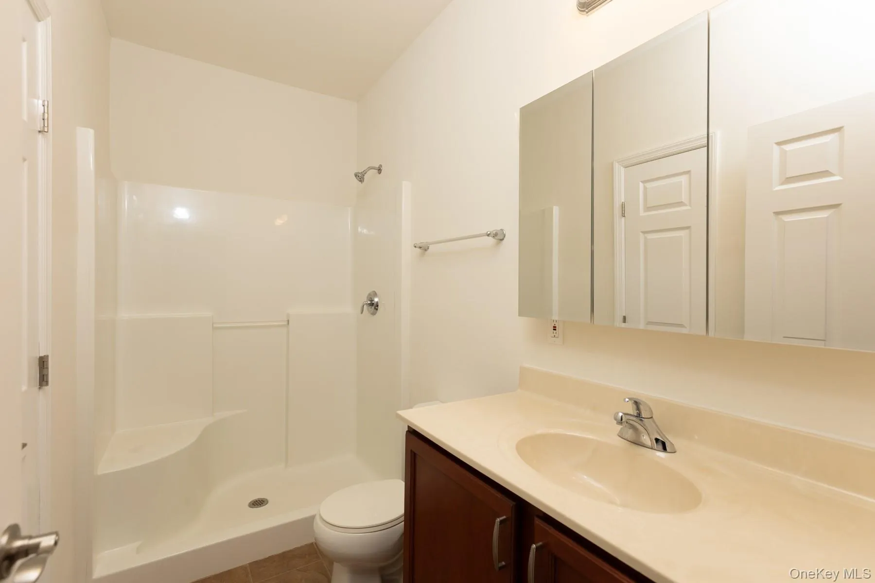 975 Main Street, Babylon, NY, 2 Bedrooms Bedrooms, 5 Rooms Rooms,2 BathroomsBathrooms,Residential Lease,For Rent,Main,0,998386 975 Main Street, Babylon, NY, 2 Bedrooms Bedrooms, 5 Rooms Rooms,2 BathroomsBathrooms,Residential Lease,For Rent,Main,0,998386