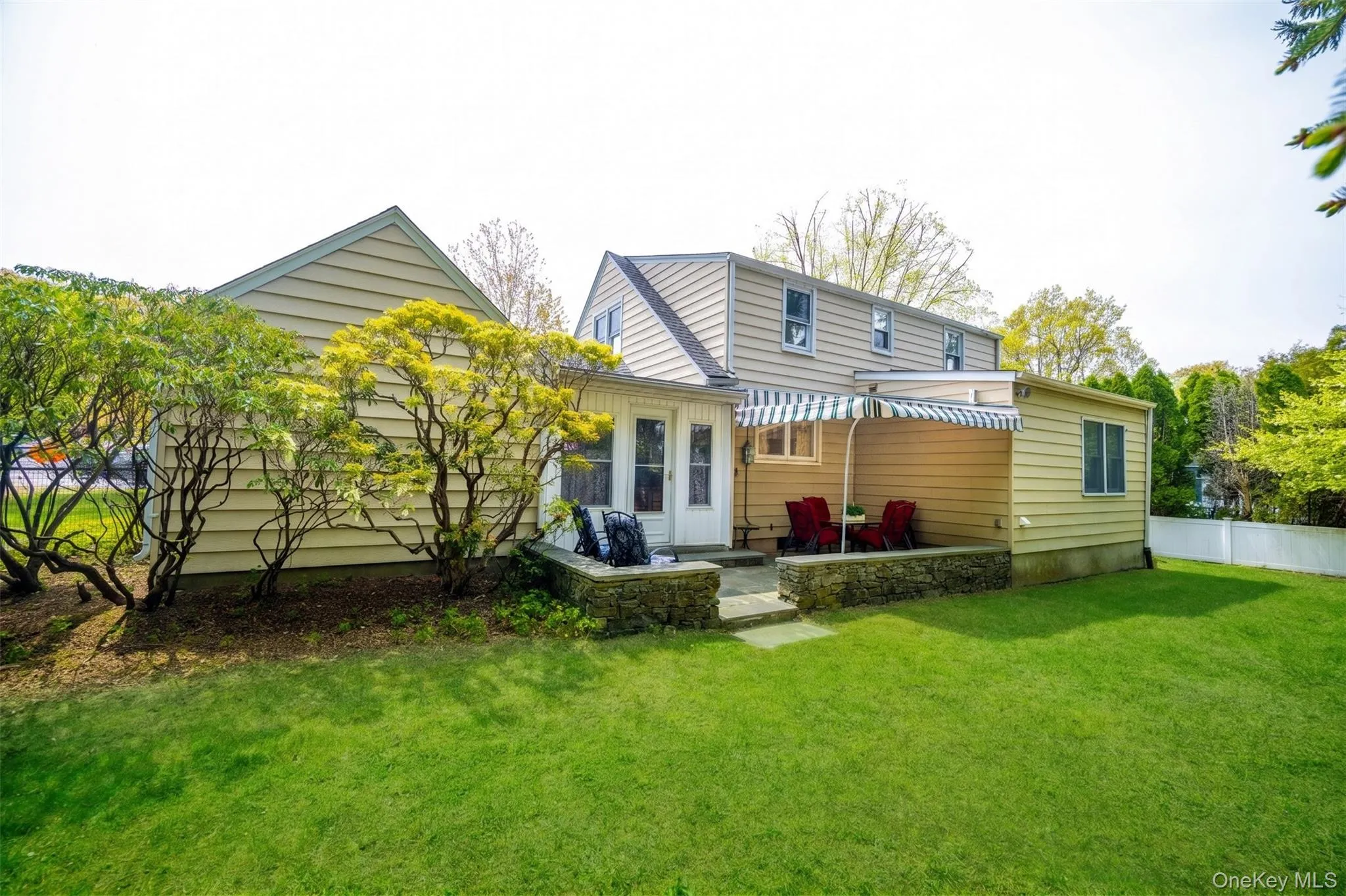 Expansive Level Yard — Great for Entertaining, Playtime, Pets, Relaxation, or Throwing a Ball! Expansive Level Yard — Great for Entertaining, Playtime, Pets, Relaxation, or Throwing a Ball!