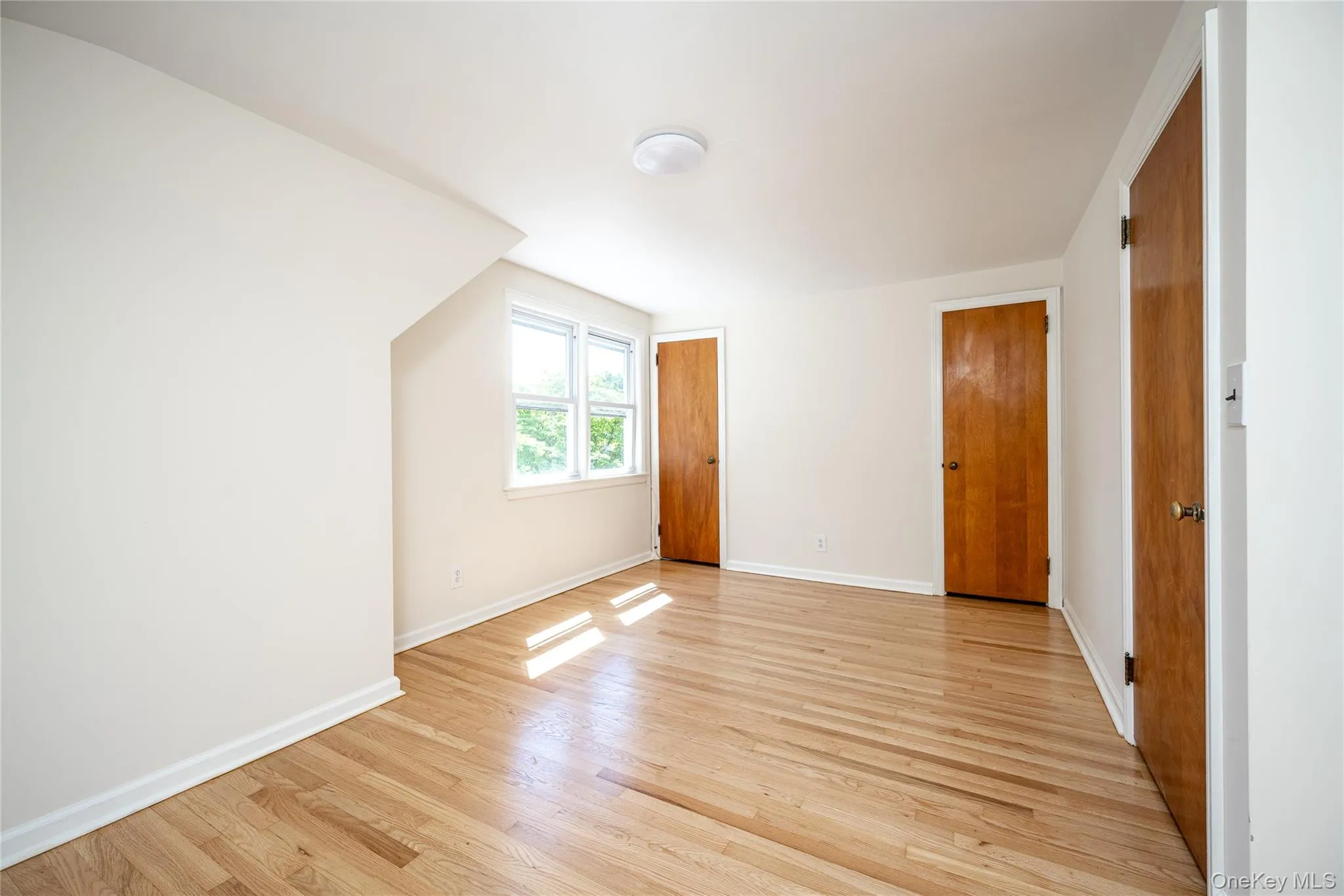 4 Grove Street, Greenburgh, NY, 3 Bedrooms Bedrooms, 6 Rooms Rooms,2 BathroomsBathrooms,Residential,For Rent,Grove,0,998389 4 Grove Street, Greenburgh, NY, 3 Bedrooms Bedrooms, 6 Rooms Rooms,2 BathroomsBathrooms,Residential,For Rent,Grove,0,998389