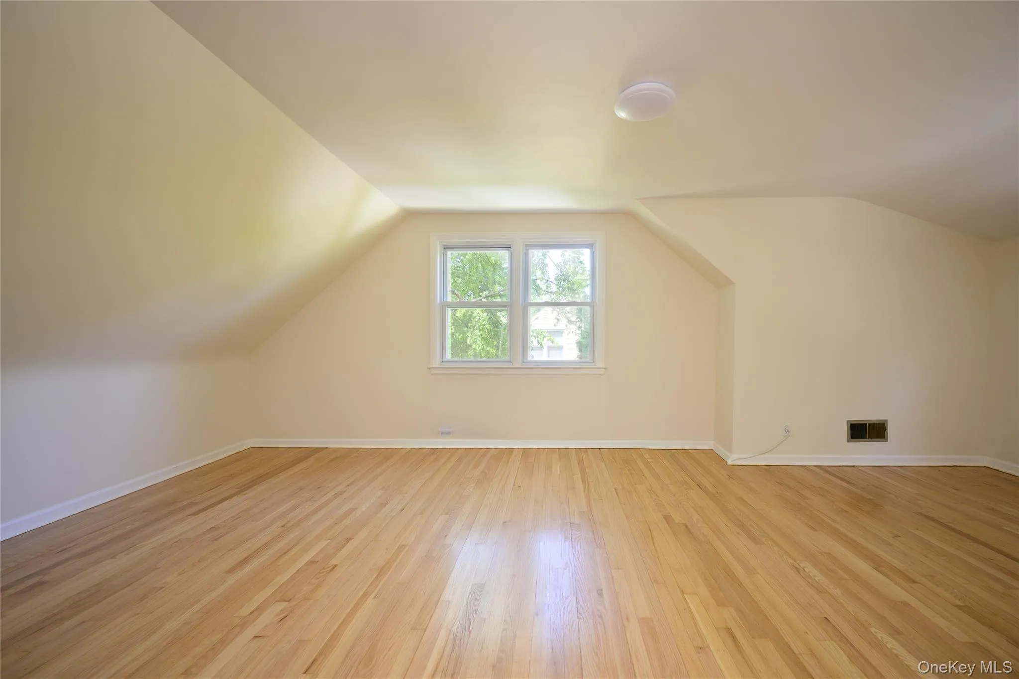 4 Grove Street, Greenburgh, NY, 3 Bedrooms Bedrooms, 6 Rooms Rooms,2 BathroomsBathrooms,Residential,For Rent,Grove,0,998389 4 Grove Street, Greenburgh, NY, 3 Bedrooms Bedrooms, 6 Rooms Rooms,2 BathroomsBathrooms,Residential,For Rent,Grove,0,998389