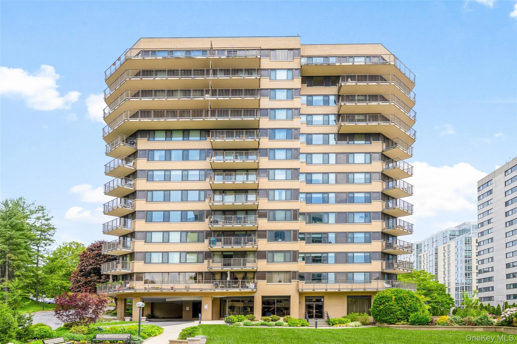 25 Rockledge Avenue, White Plains, NY, 1 Bedroom Bedrooms, 4 Rooms Rooms,1 BathroomBathrooms,Residential Lease,For Rent,Rockledge Avenue,0,998396 25 Rockledge Avenue, White Plains, NY, 1 Bedroom Bedrooms, 4 Rooms Rooms,1 BathroomBathrooms,Residential Lease,For Rent,Rockledge Avenue,0,998396