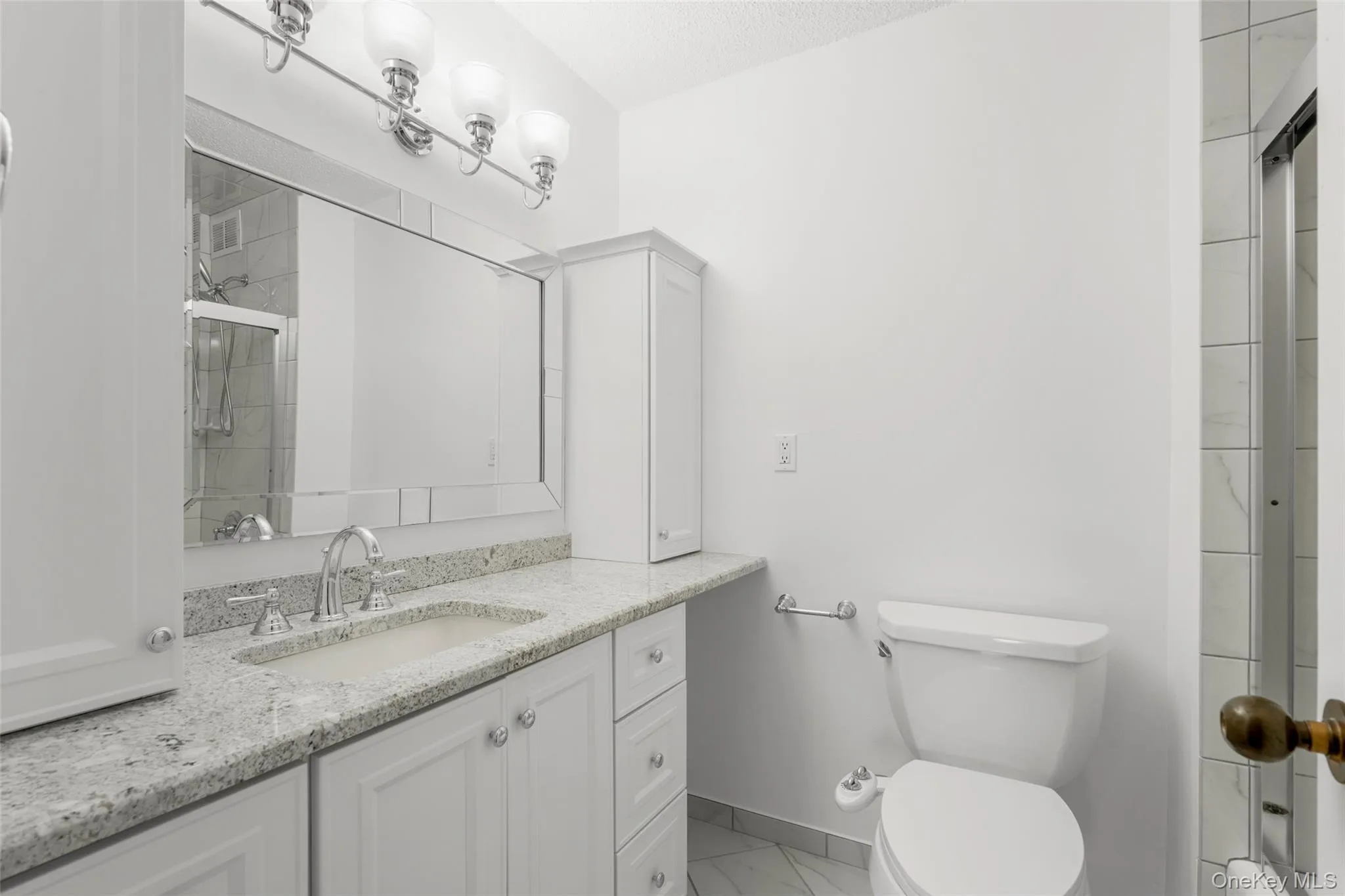 25 Rockledge Avenue, White Plains, NY, 1 Bedroom Bedrooms, 4 Rooms Rooms,1 BathroomBathrooms,Residential Lease,For Rent,Rockledge Avenue,0,998396 25 Rockledge Avenue, White Plains, NY, 1 Bedroom Bedrooms, 4 Rooms Rooms,1 BathroomBathrooms,Residential Lease,For Rent,Rockledge Avenue,0,998396