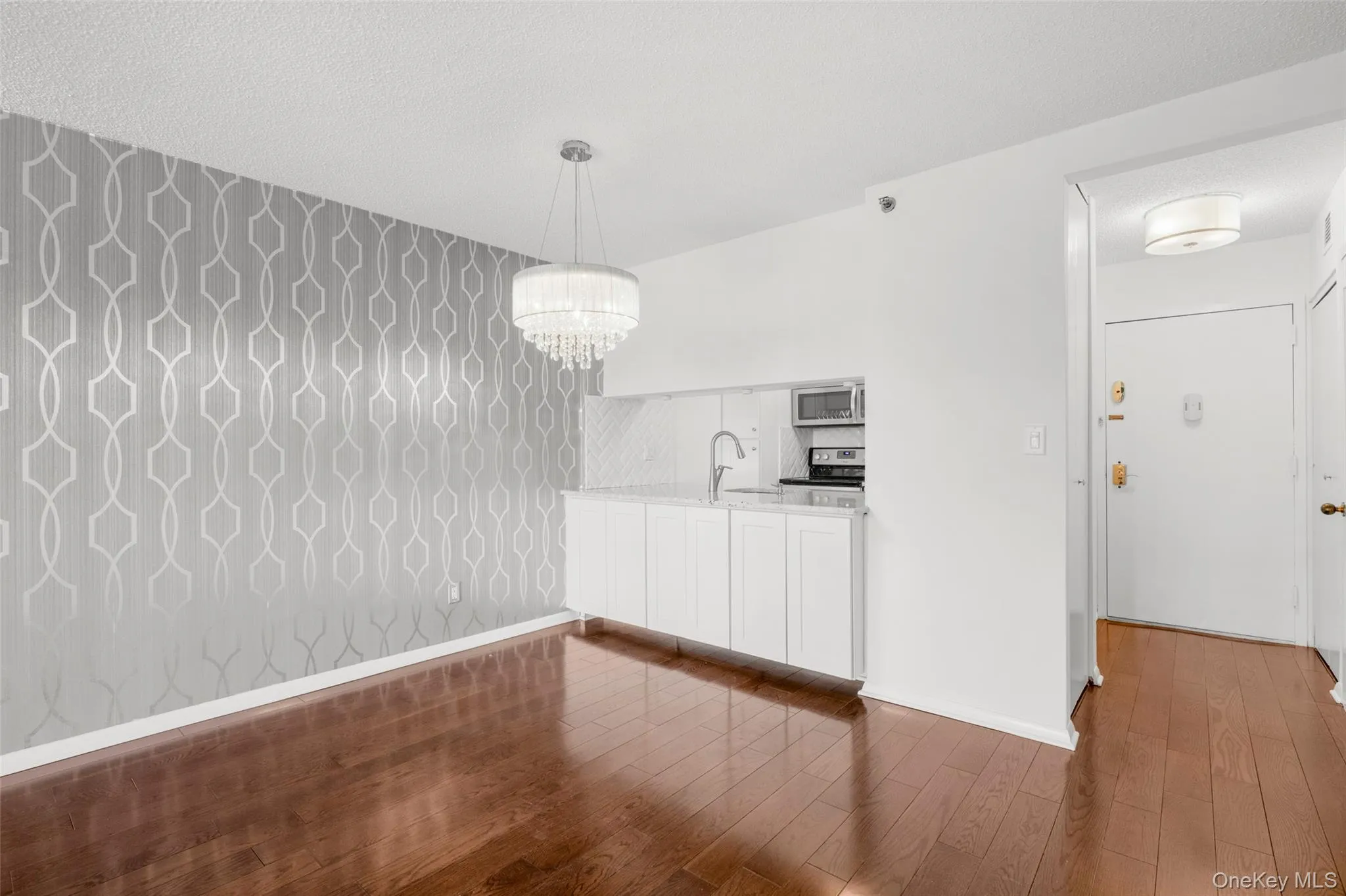 25 Rockledge Avenue, White Plains, NY, 1 Bedroom Bedrooms, 4 Rooms Rooms,1 BathroomBathrooms,Residential Lease,For Rent,Rockledge Avenue,0,998396 25 Rockledge Avenue, White Plains, NY, 1 Bedroom Bedrooms, 4 Rooms Rooms,1 BathroomBathrooms,Residential Lease,For Rent,Rockledge Avenue,0,998396