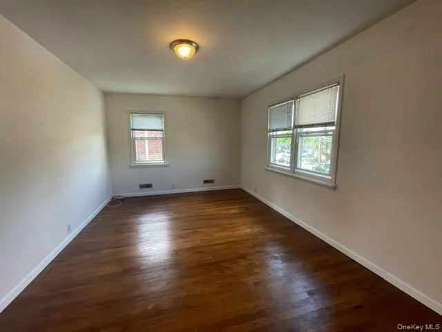 166-12 Union Turnpike, New York, NY, 3 Bedrooms Bedrooms, 6 Rooms Rooms,2 BathroomsBathrooms,Residential Lease,For Rent,Union,0,998400 166-12 Union Turnpike, New York, NY, 3 Bedrooms Bedrooms, 6 Rooms Rooms,2 BathroomsBathrooms,Residential Lease,For Rent,Union,0,998400