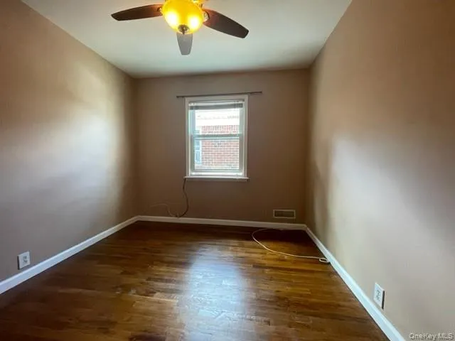166-12 Union Turnpike, New York, NY, 3 Bedrooms Bedrooms, 6 Rooms Rooms,2 BathroomsBathrooms,Residential Lease,For Rent,Union,0,998400 166-12 Union Turnpike, New York, NY, 3 Bedrooms Bedrooms, 6 Rooms Rooms,2 BathroomsBathrooms,Residential Lease,For Rent,Union,0,998400