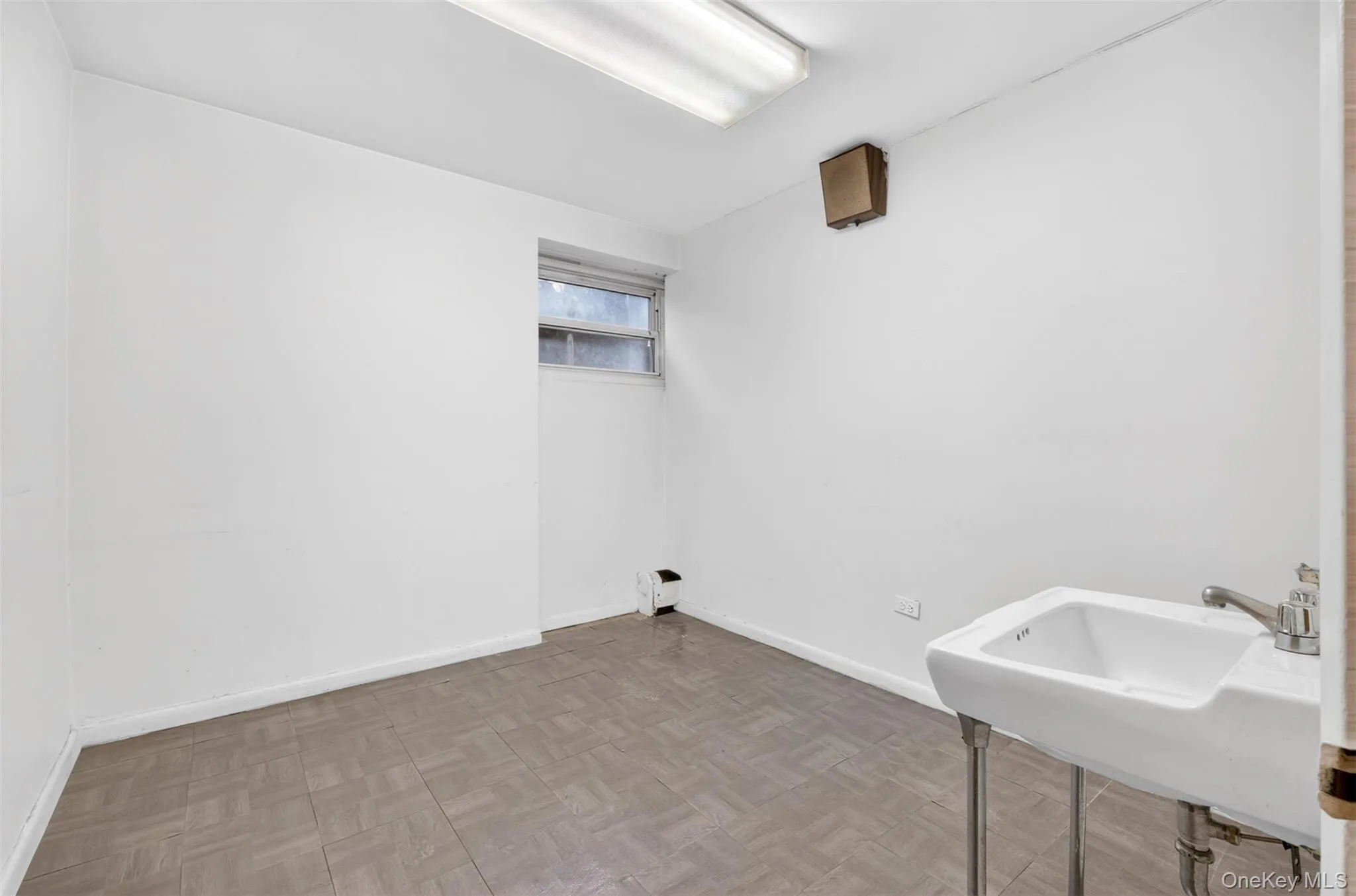 4370 Kissena Boulevard, New York, NY, ,Commercial Lease,For Rent,Kissena,0,998402 4370 Kissena Boulevard, New York, NY, ,Commercial Lease,For Rent,Kissena,0,998402