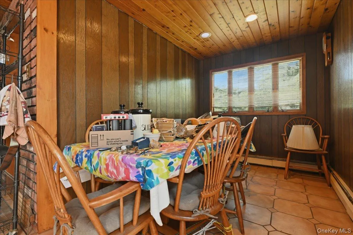 418 Myrtle Avenue, Islip, NY, 4 Bedrooms Bedrooms, 8 Rooms Rooms,2 BathroomsBathrooms,Residential,For Rent,Myrtle,0,998406 418 Myrtle Avenue, Islip, NY, 4 Bedrooms Bedrooms, 8 Rooms Rooms,2 BathroomsBathrooms,Residential,For Rent,Myrtle,0,998406