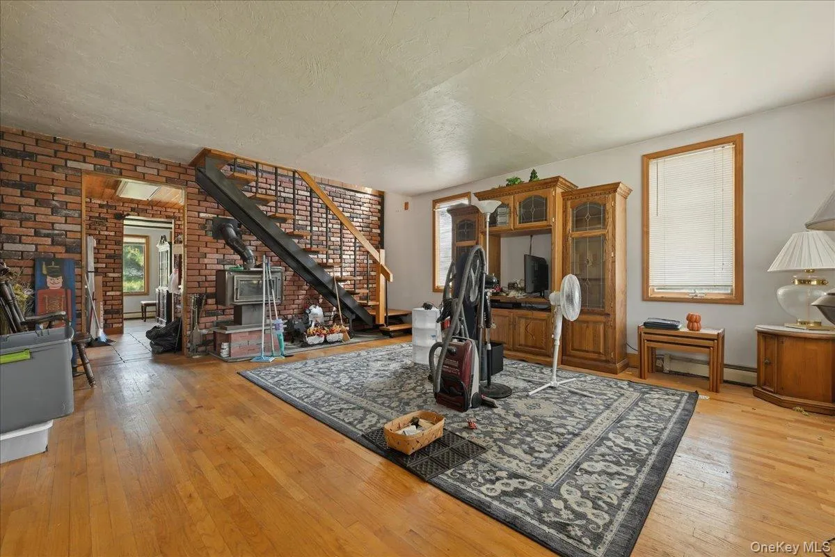 418 Myrtle Avenue, Islip, NY, 4 Bedrooms Bedrooms, 8 Rooms Rooms,2 BathroomsBathrooms,Residential,For Rent,Myrtle,0,998406 418 Myrtle Avenue, Islip, NY, 4 Bedrooms Bedrooms, 8 Rooms Rooms,2 BathroomsBathrooms,Residential,For Rent,Myrtle,0,998406