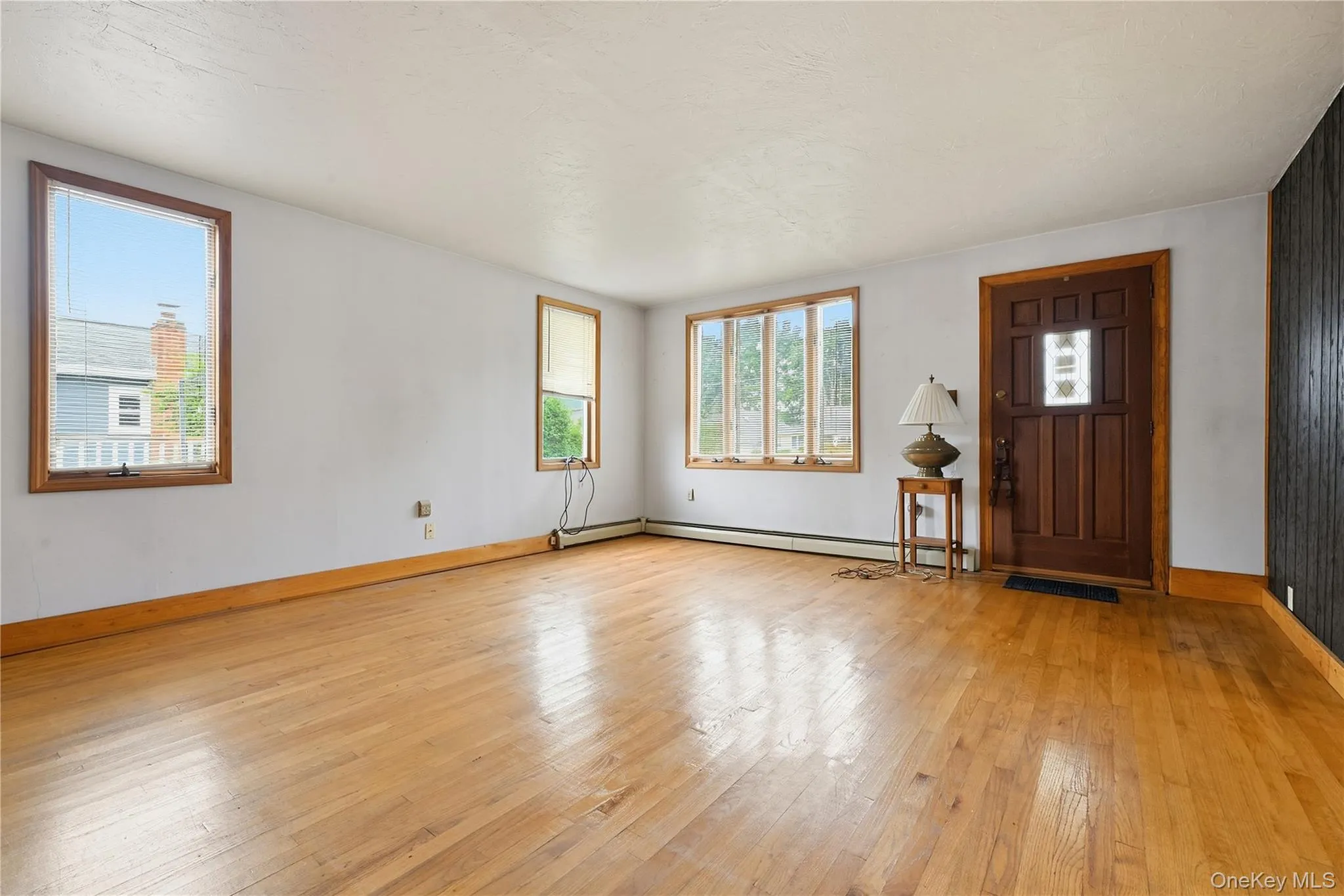 418 Myrtle Avenue, Islip, NY, 4 Bedrooms Bedrooms, 8 Rooms Rooms,2 BathroomsBathrooms,Residential,For Rent,Myrtle,0,998406 418 Myrtle Avenue, Islip, NY, 4 Bedrooms Bedrooms, 8 Rooms Rooms,2 BathroomsBathrooms,Residential,For Rent,Myrtle,0,998406