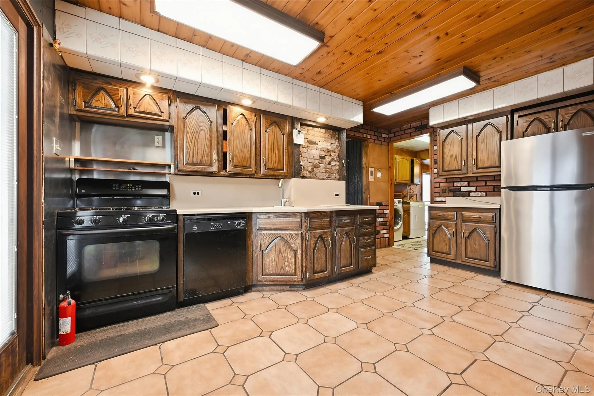 418 Myrtle Avenue, Islip, NY, 4 Bedrooms Bedrooms, 8 Rooms Rooms,2 BathroomsBathrooms,Residential,For Rent,Myrtle,0,998406 418 Myrtle Avenue, Islip, NY, 4 Bedrooms Bedrooms, 8 Rooms Rooms,2 BathroomsBathrooms,Residential,For Rent,Myrtle,0,998406