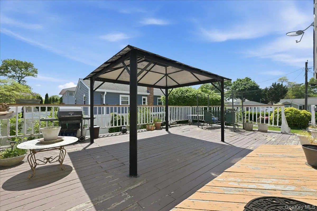 418 Myrtle Avenue, Islip, NY, 4 Bedrooms Bedrooms, 8 Rooms Rooms,2 BathroomsBathrooms,Residential,For Rent,Myrtle,0,998406 418 Myrtle Avenue, Islip, NY, 4 Bedrooms Bedrooms, 8 Rooms Rooms,2 BathroomsBathrooms,Residential,For Rent,Myrtle,0,998406