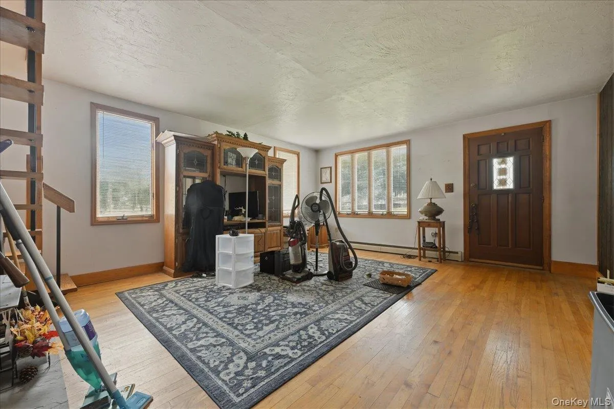 418 Myrtle Avenue, Islip, NY, 4 Bedrooms Bedrooms, 8 Rooms Rooms,2 BathroomsBathrooms,Residential,For Rent,Myrtle,0,998406 418 Myrtle Avenue, Islip, NY, 4 Bedrooms Bedrooms, 8 Rooms Rooms,2 BathroomsBathrooms,Residential,For Rent,Myrtle,0,998406