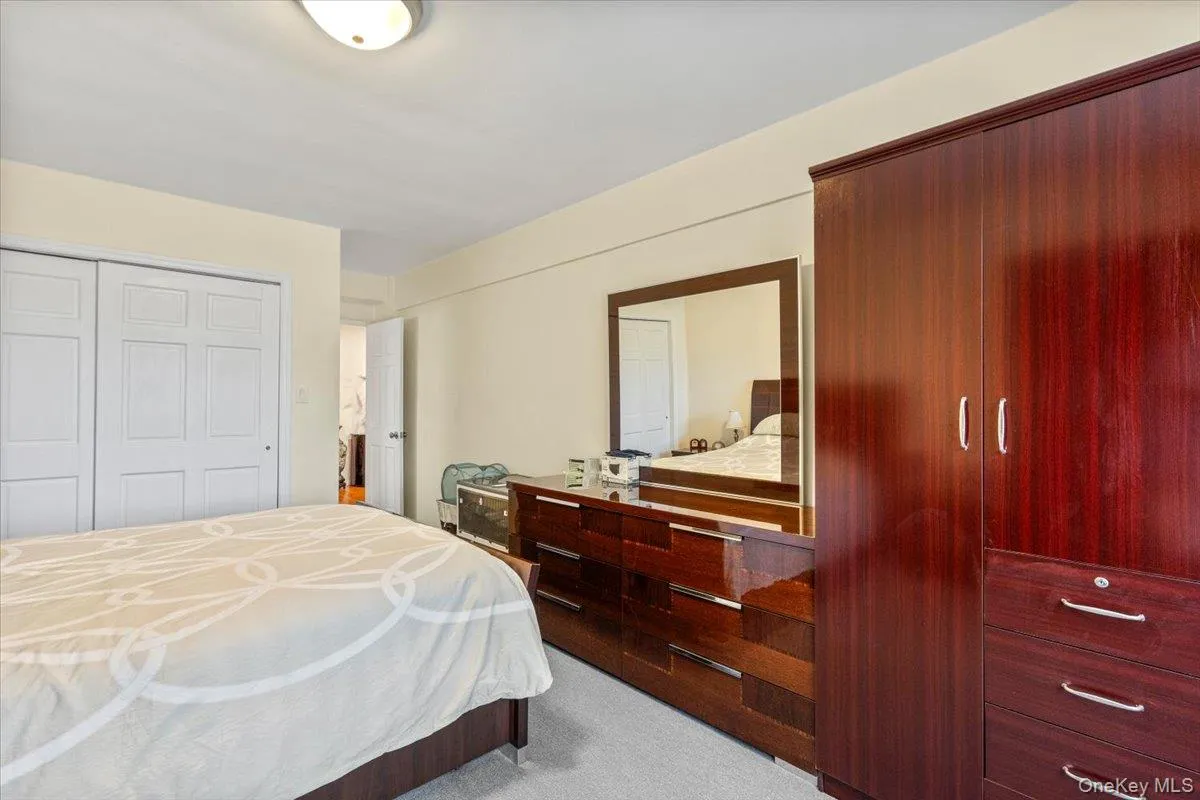 224-24 Union Turnpike, New York, NY, 2 Bedrooms Bedrooms, 6 Rooms Rooms,2 BathroomsBathrooms,Residential,For Rent,Union,0,998408 224-24 Union Turnpike, New York, NY, 2 Bedrooms Bedrooms, 6 Rooms Rooms,2 BathroomsBathrooms,Residential,For Rent,Union,0,998408