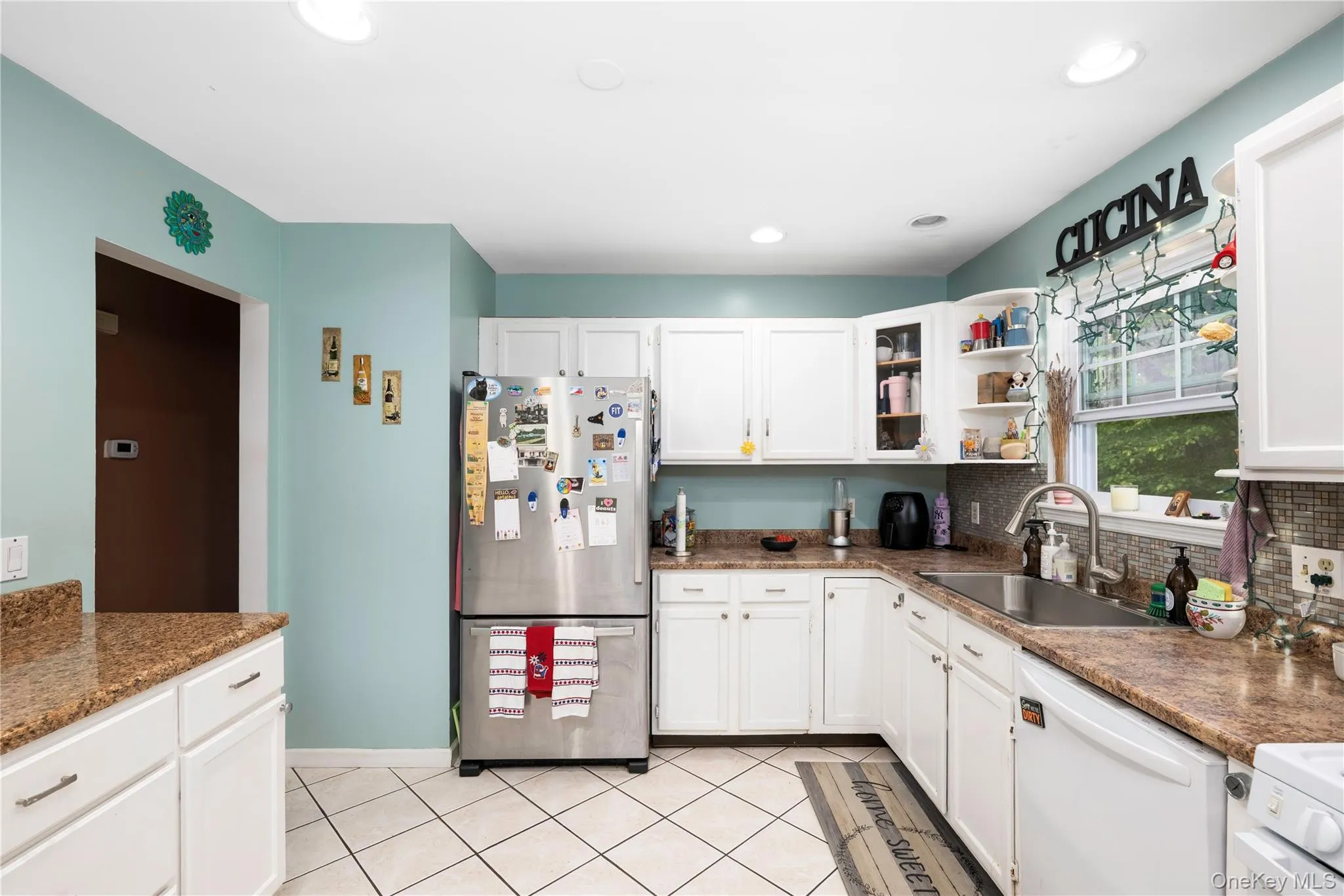Lots of cooking space, tile floors. Lots of cooking space, tile floors.