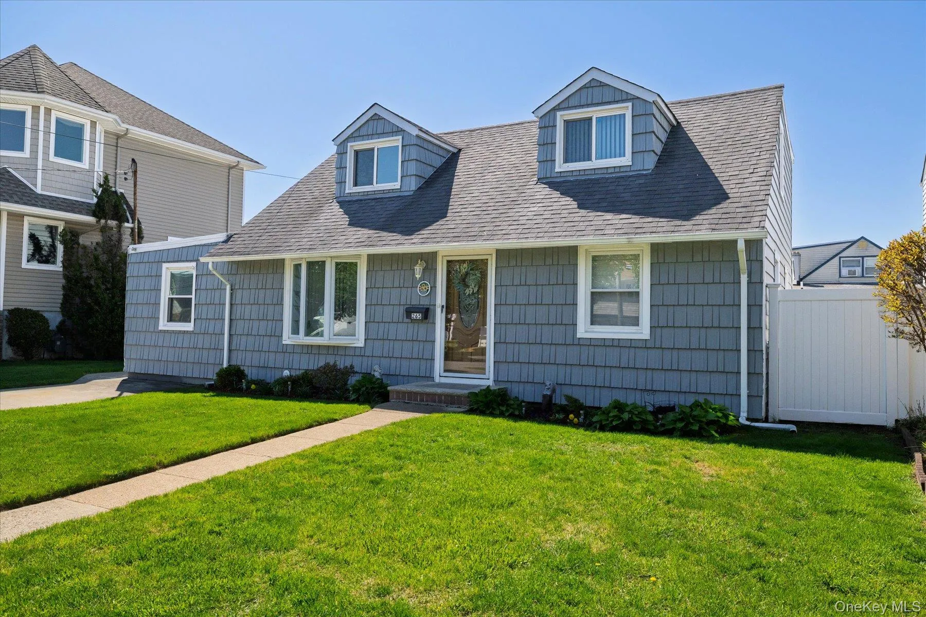 265 Windsor Parkway, Hempstead, NY, 4 Bedrooms Bedrooms, 7 Rooms Rooms,2 BathroomsBathrooms,Residential,For Rent,Windsor,0,998412 265 Windsor Parkway, Hempstead, NY, 4 Bedrooms Bedrooms, 7 Rooms Rooms,2 BathroomsBathrooms,Residential,For Rent,Windsor,0,998412