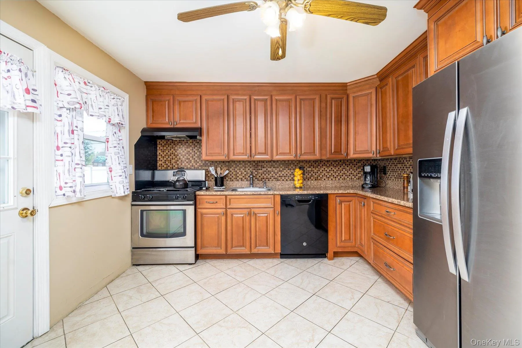 265 Windsor Parkway, Hempstead, NY, 4 Bedrooms Bedrooms, 7 Rooms Rooms,2 BathroomsBathrooms,Residential,For Rent,Windsor,0,998412 265 Windsor Parkway, Hempstead, NY, 4 Bedrooms Bedrooms, 7 Rooms Rooms,2 BathroomsBathrooms,Residential,For Rent,Windsor,0,998412