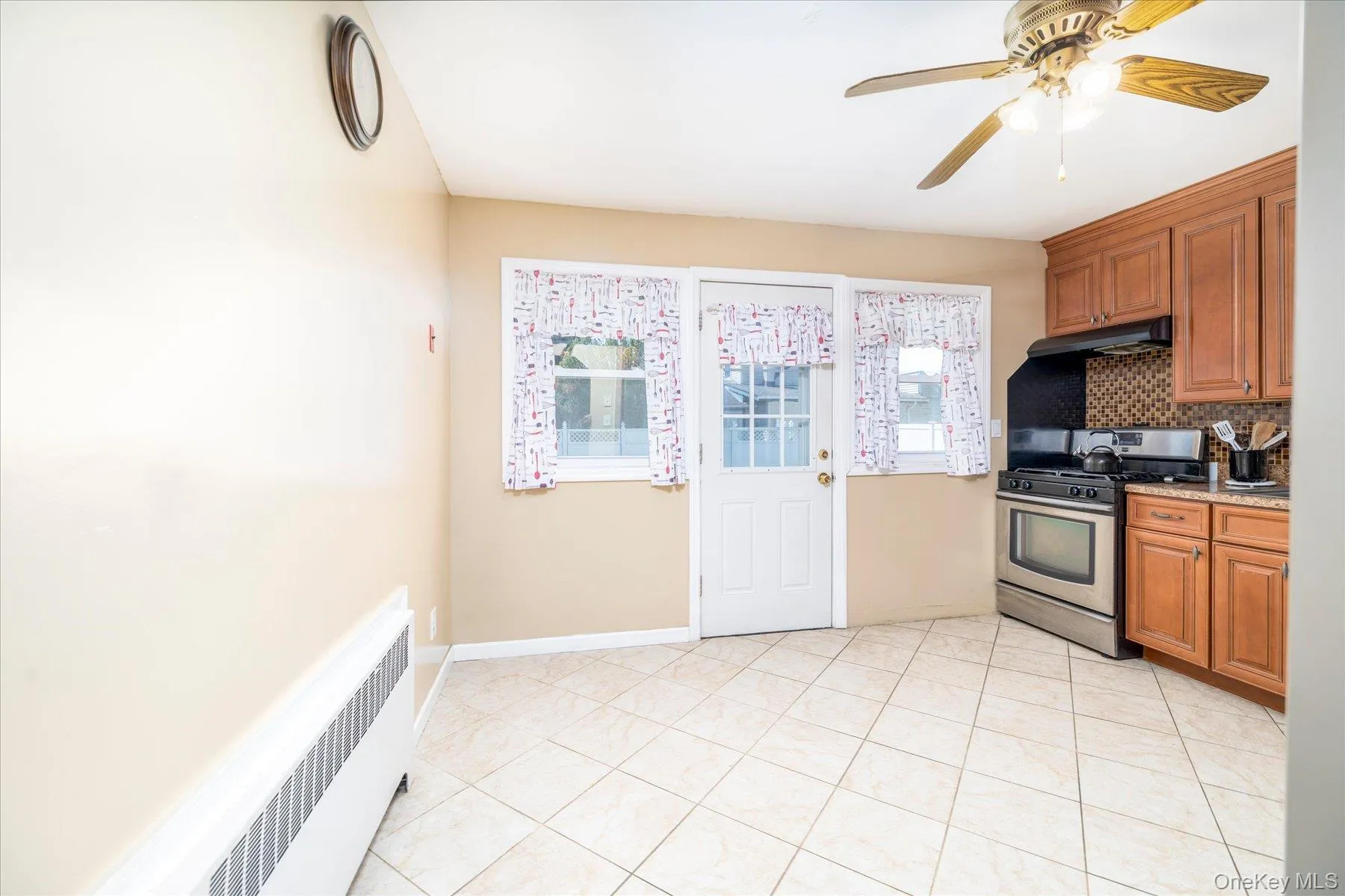 265 Windsor Parkway, Hempstead, NY, 4 Bedrooms Bedrooms, 7 Rooms Rooms,2 BathroomsBathrooms,Residential,For Rent,Windsor,0,998412 265 Windsor Parkway, Hempstead, NY, 4 Bedrooms Bedrooms, 7 Rooms Rooms,2 BathroomsBathrooms,Residential,For Rent,Windsor,0,998412