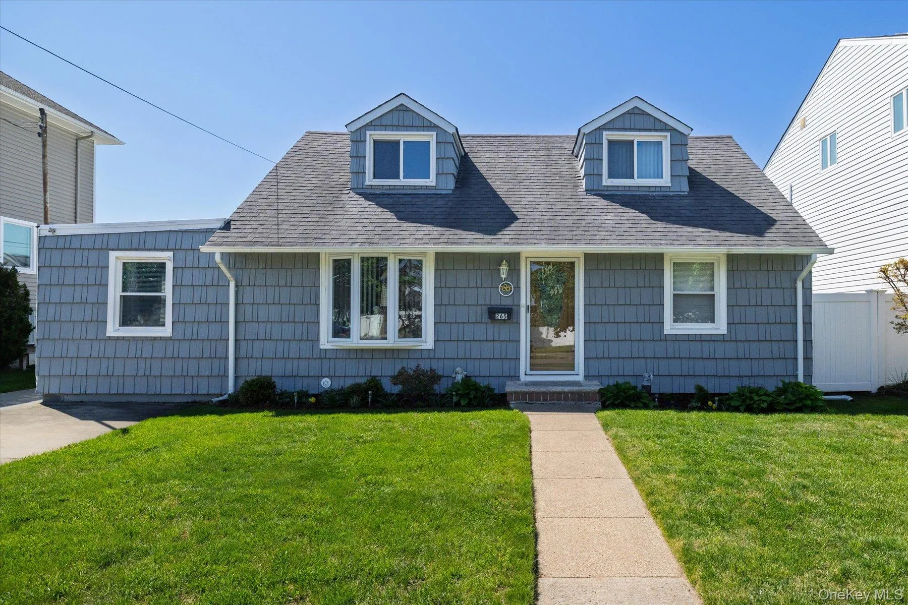 265 Windsor Parkway, Hempstead, NY, 4 Bedrooms Bedrooms, 7 Rooms Rooms,2 BathroomsBathrooms,Residential,For Rent,Windsor,0,998412 265 Windsor Parkway, Hempstead, NY, 4 Bedrooms Bedrooms, 7 Rooms Rooms,2 BathroomsBathrooms,Residential,For Rent,Windsor,0,998412