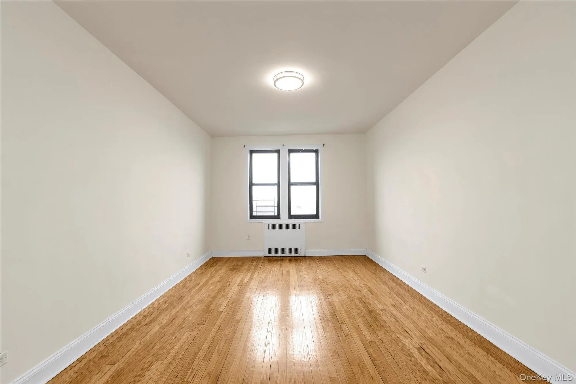 92-11 35th Avenue, New York, NY, 2 Bedrooms Bedrooms, 5 Rooms Rooms,1 BathroomBathrooms,Residential,For Rent,35th,0,998413 92-11 35th Avenue, New York, NY, 2 Bedrooms Bedrooms, 5 Rooms Rooms,1 BathroomBathrooms,Residential,For Rent,35th,0,998413