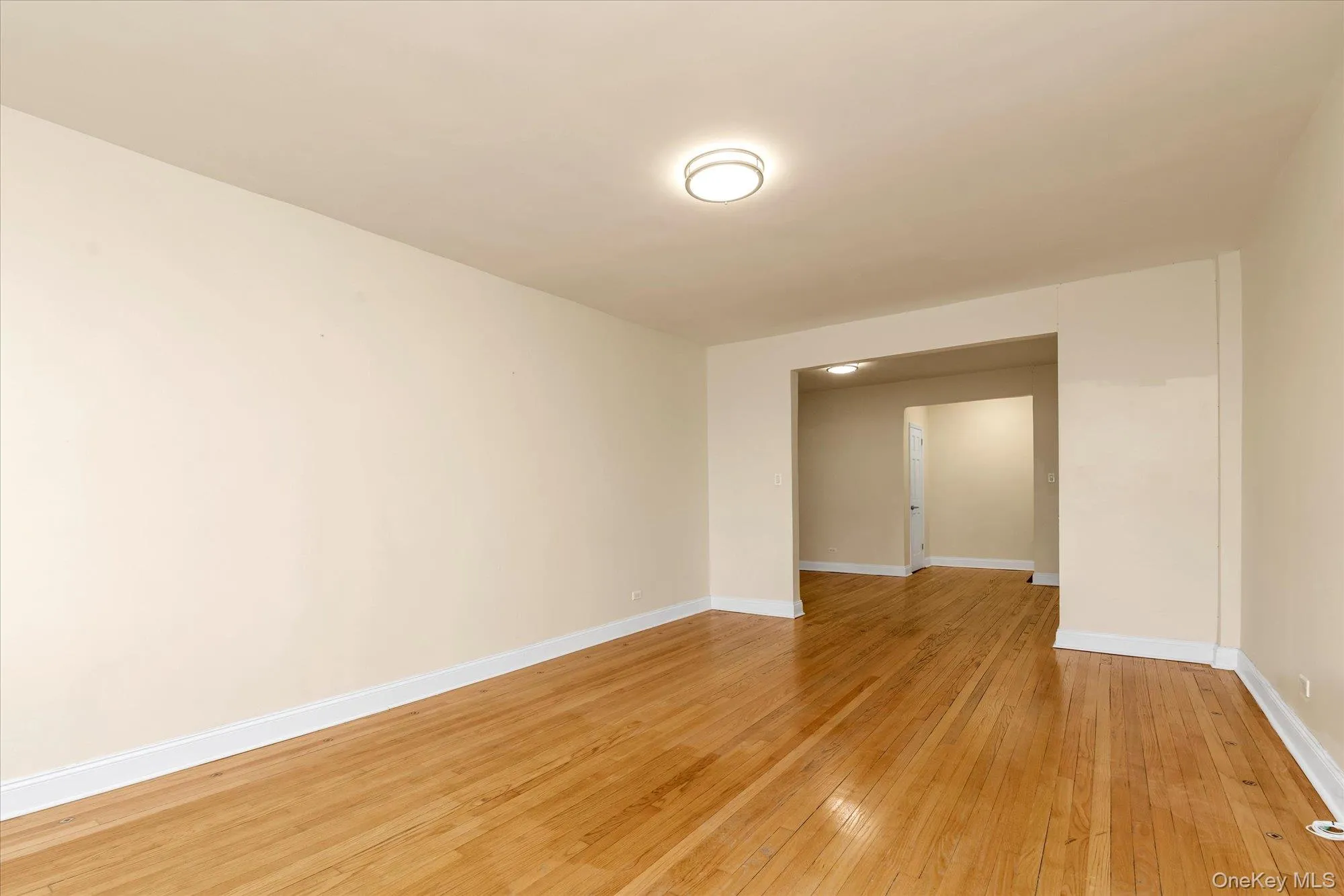 92-11 35th Avenue, New York, NY, 2 Bedrooms Bedrooms, 5 Rooms Rooms,1 BathroomBathrooms,Residential,For Rent,35th,0,998413 92-11 35th Avenue, New York, NY, 2 Bedrooms Bedrooms, 5 Rooms Rooms,1 BathroomBathrooms,Residential,For Rent,35th,0,998413