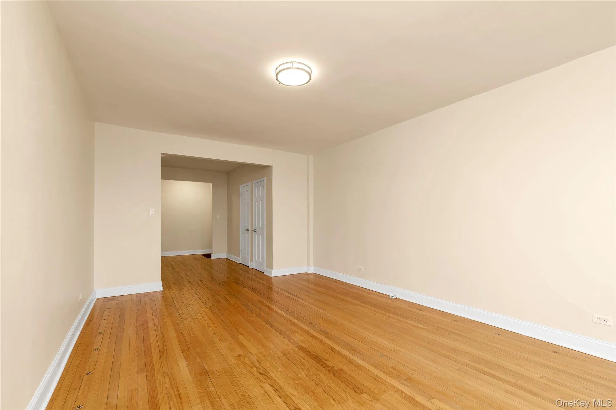 92-11 35th Avenue, New York, NY, 2 Bedrooms Bedrooms, 5 Rooms Rooms,1 BathroomBathrooms,Residential,For Rent,35th,0,998413 92-11 35th Avenue, New York, NY, 2 Bedrooms Bedrooms, 5 Rooms Rooms,1 BathroomBathrooms,Residential,For Rent,35th,0,998413