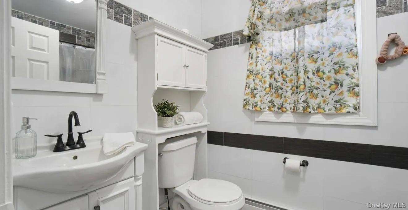 172-17 Amelia Road, New York, NY, 4 Bedrooms Bedrooms, 9 Rooms Rooms,3 BathroomsBathrooms,Residential,For Rent,Amelia,0,998416 172-17 Amelia Road, New York, NY, 4 Bedrooms Bedrooms, 9 Rooms Rooms,3 BathroomsBathrooms,Residential,For Rent,Amelia,0,998416